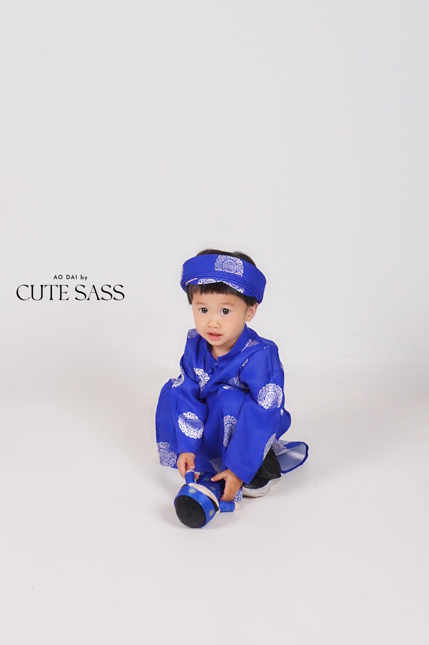 Minh Boy Ao Dai Set with Headband x Joeydolls (No Doll Included)