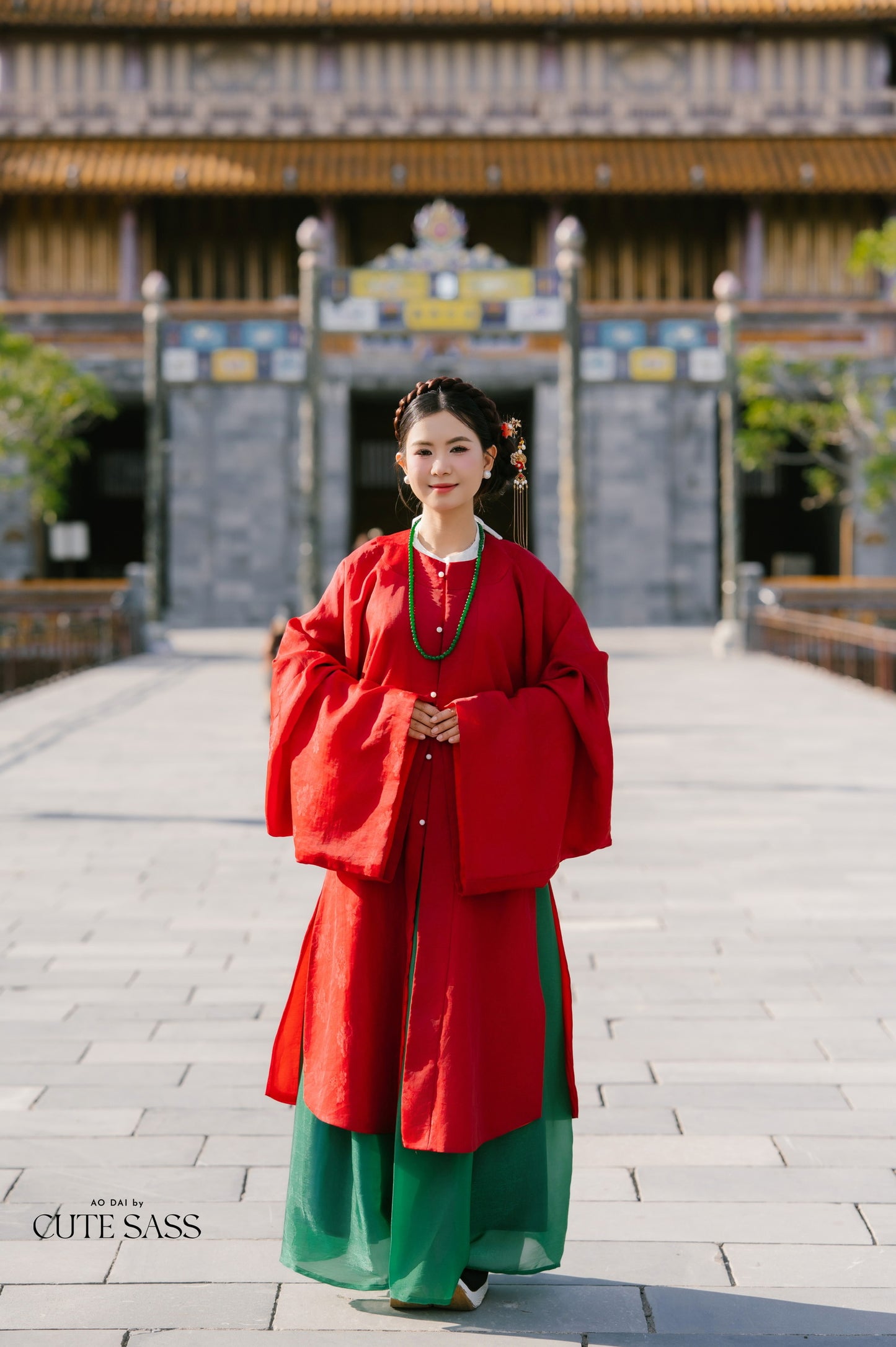 Ao Tu Dien Red - Four-Panel Robe