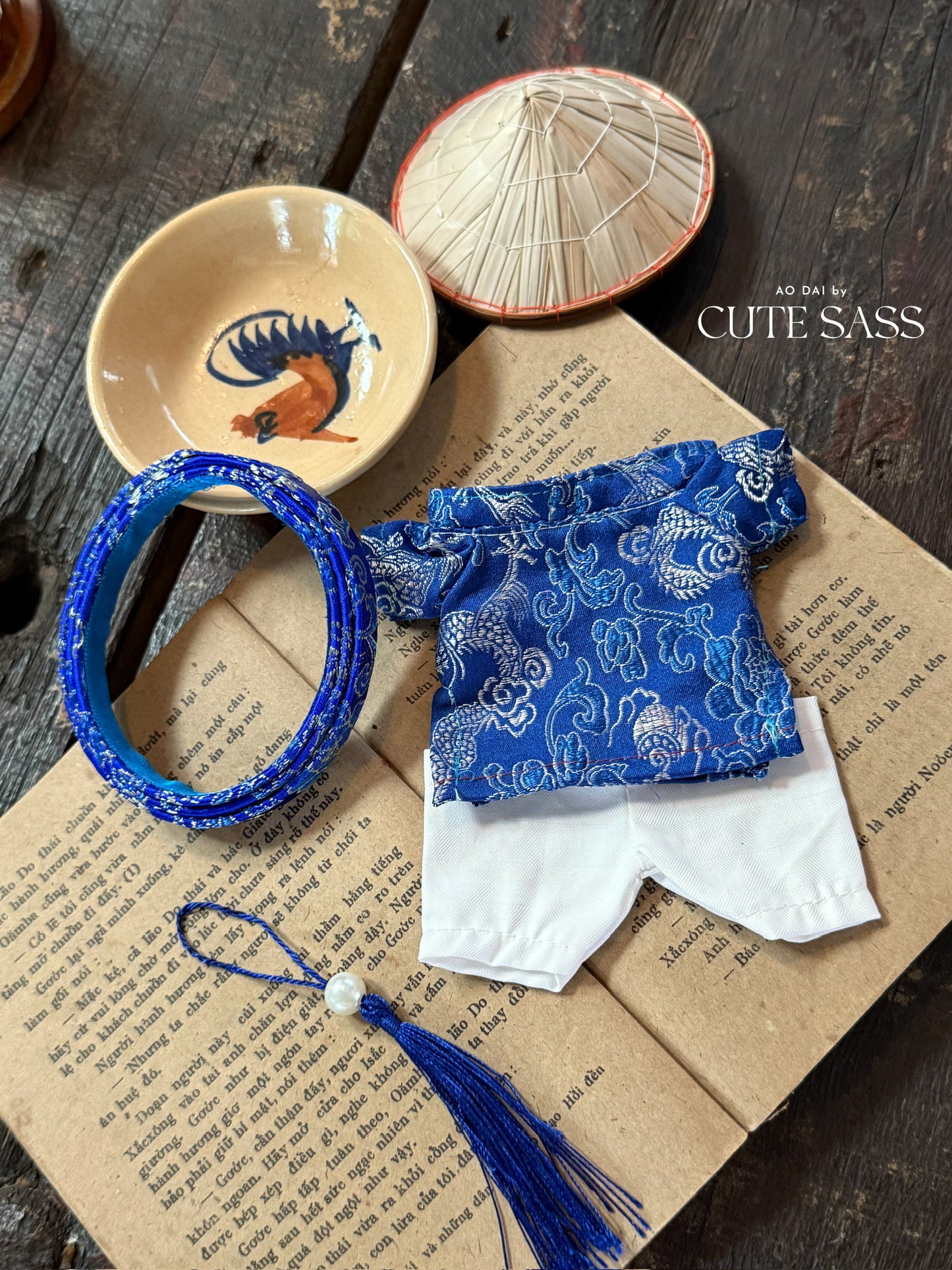 Blue Gam Vietnamese Ao Dai Set for Labubu – Includes Pants & Headband (Doll Not Included)