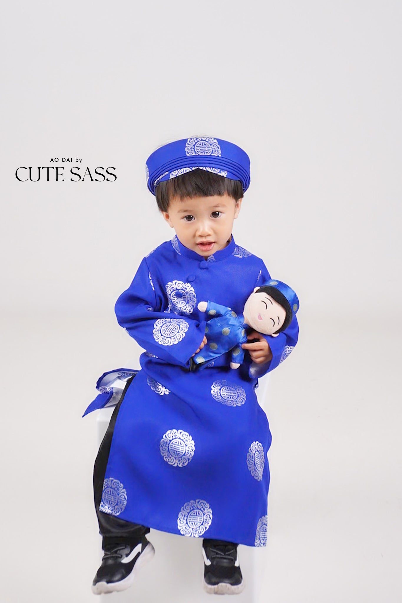 Minh Boy Ao Dai Set with Headband x Joeydolls (No Doll Included)