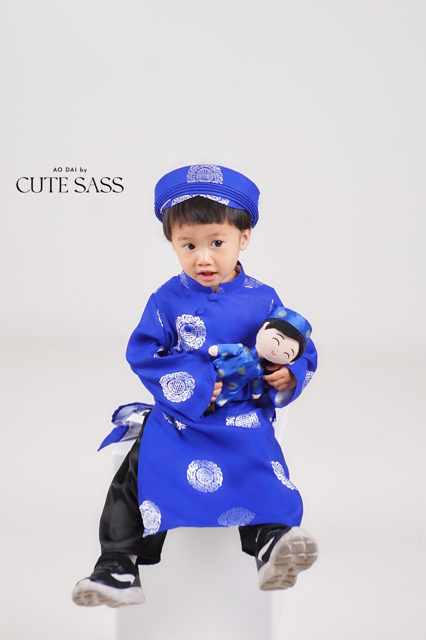 Minh Boy Ao Dai Set with Headband x Joeydolls (No Doll Included)