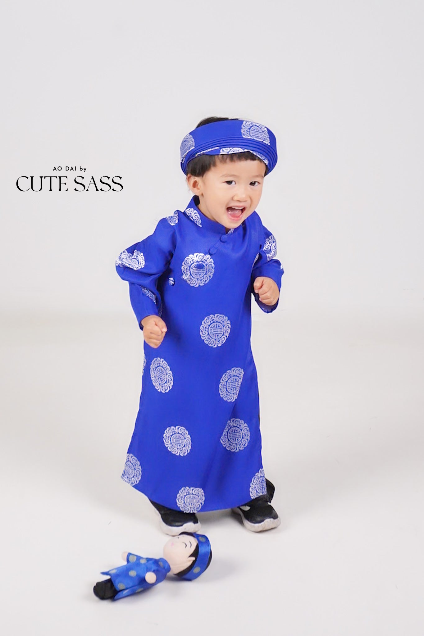 Minh Boy Ao Dai Set with Headband x Joeydolls (No Doll Included)