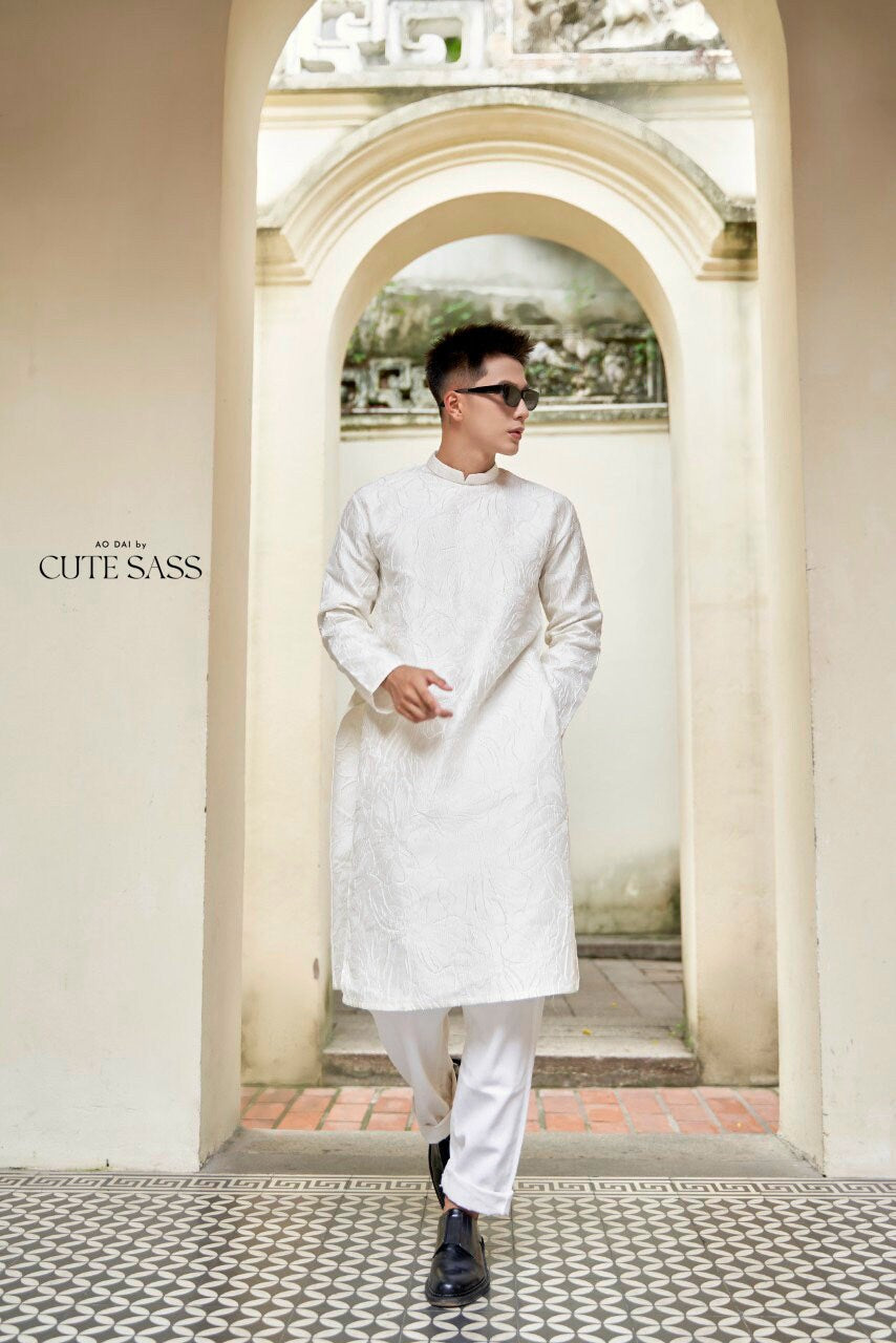 Men White 3D Gam Ao Dai Top