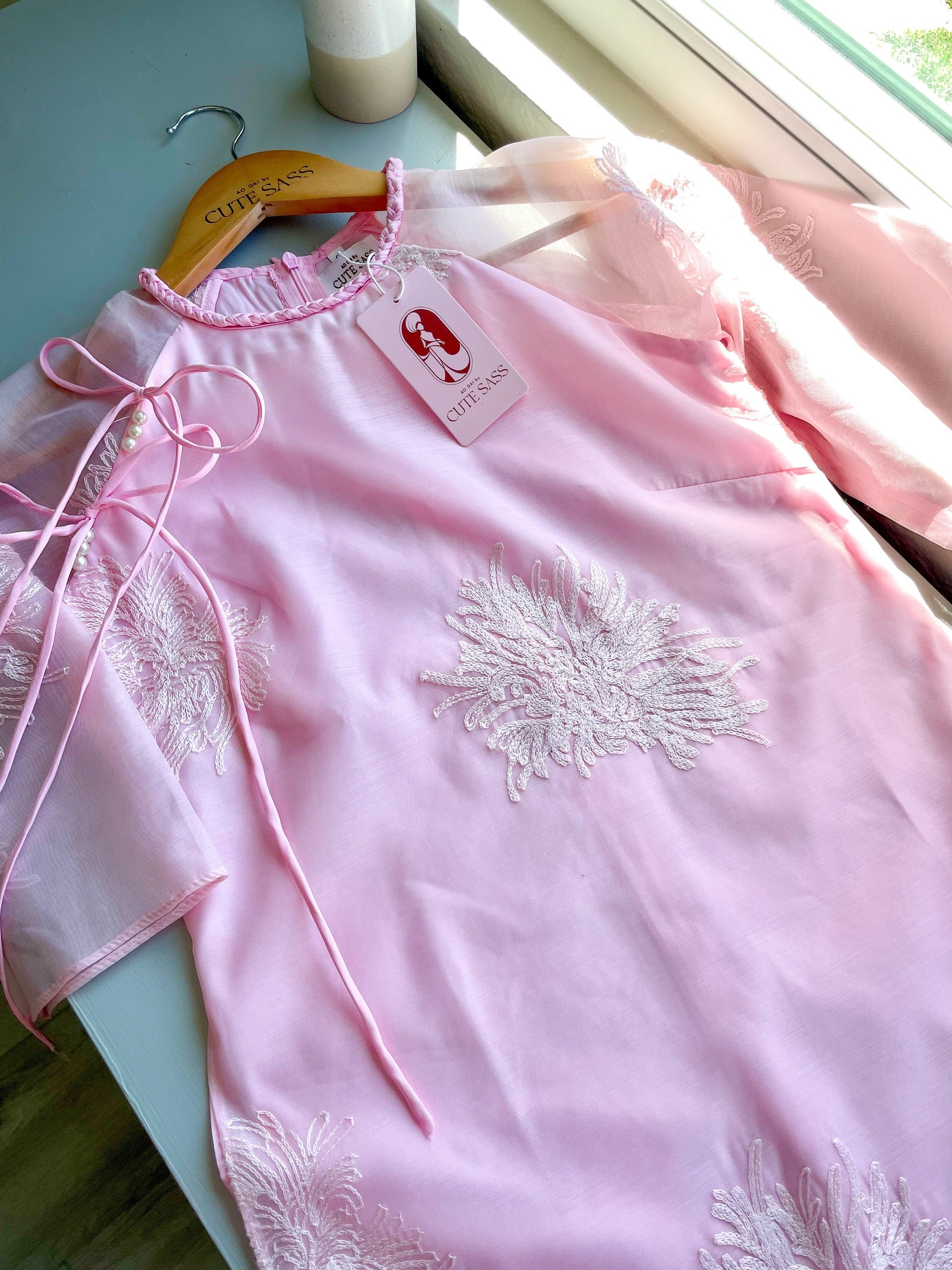 Shifted Chiffon Embroidery Ao Dai Top Only, NO PANTS (5 Colors)