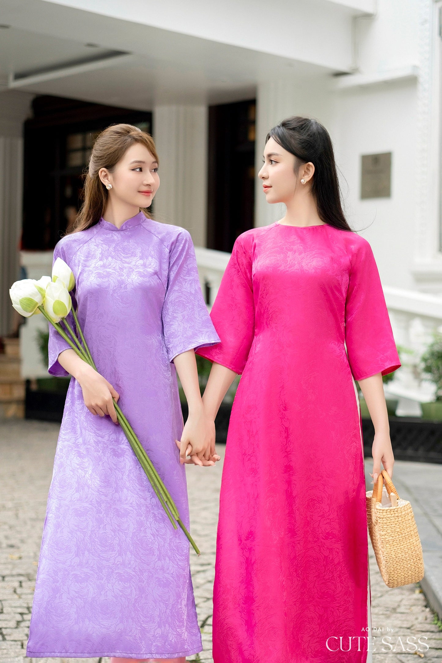 Shifted Purple and Pink Rose Gam Ao Dai