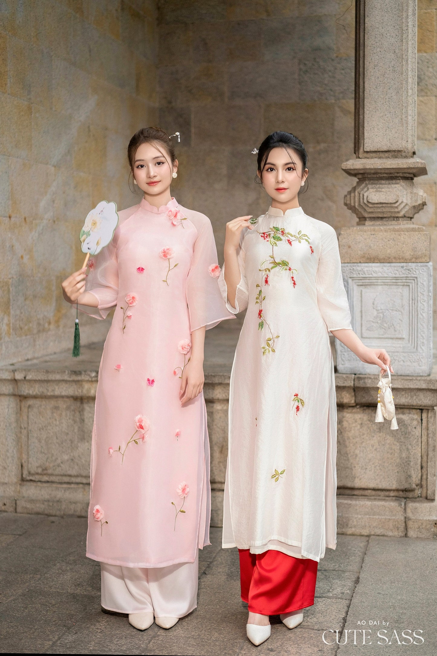 White Holly Berries Ao Dai Set | Pre-made Traditional Vietnamese Ao Dai| Women Ao Dai with Pants | Lunar New Year|7B