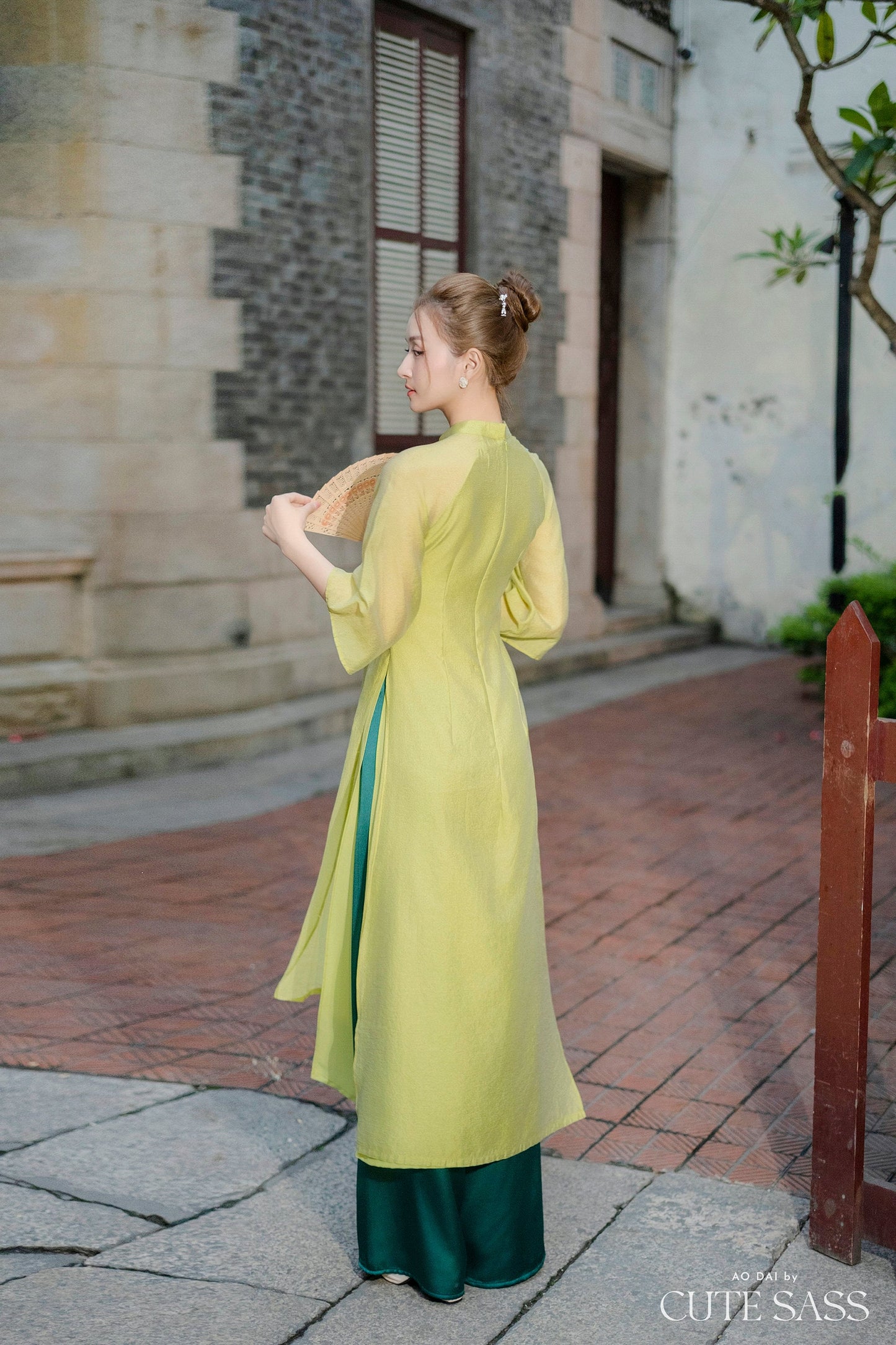Green Holly Berries Ao Dai Set | Pre-made Traditional Vietnamese Ao Dai| Women Ao Dai with Pants | Lunar New Year|7B