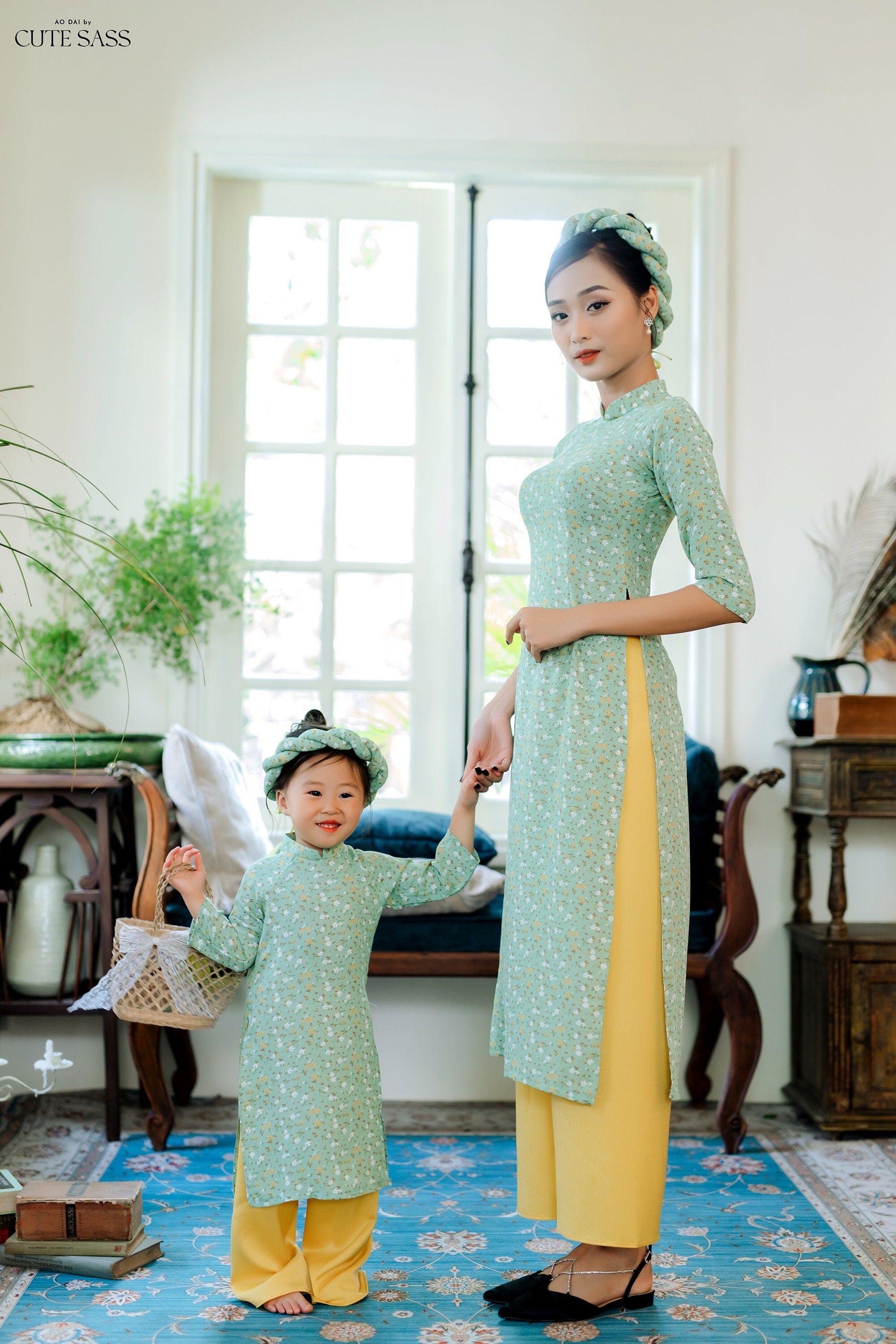 Mom and Daughter Cyan MatchingAo Dai Set with Headbands