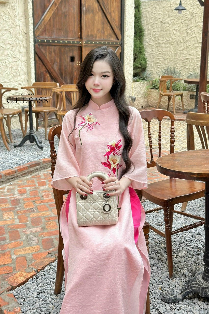Pink Embroidery Amaryllis Ao Dai Set |Pre-made Modernized Vietnamese Ao Dai| Ao Dai with Pants | Lunar New Year| Ao Dai Truyen Thong|12B