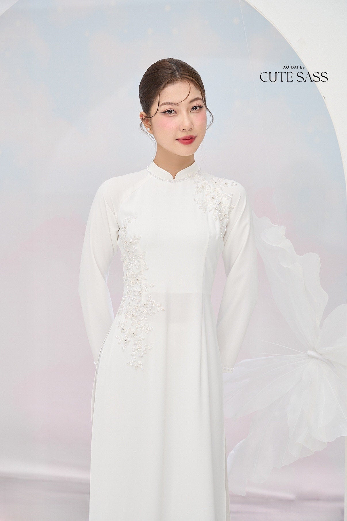 Tinh Kỳ - Jeweled Pearls Ao Dai Set M1|Pre-made Traditional Vietnamese Ao Dai|Ao Dai with Pants|Graduaion | Bridal |Ao Dai Truyen Thong|