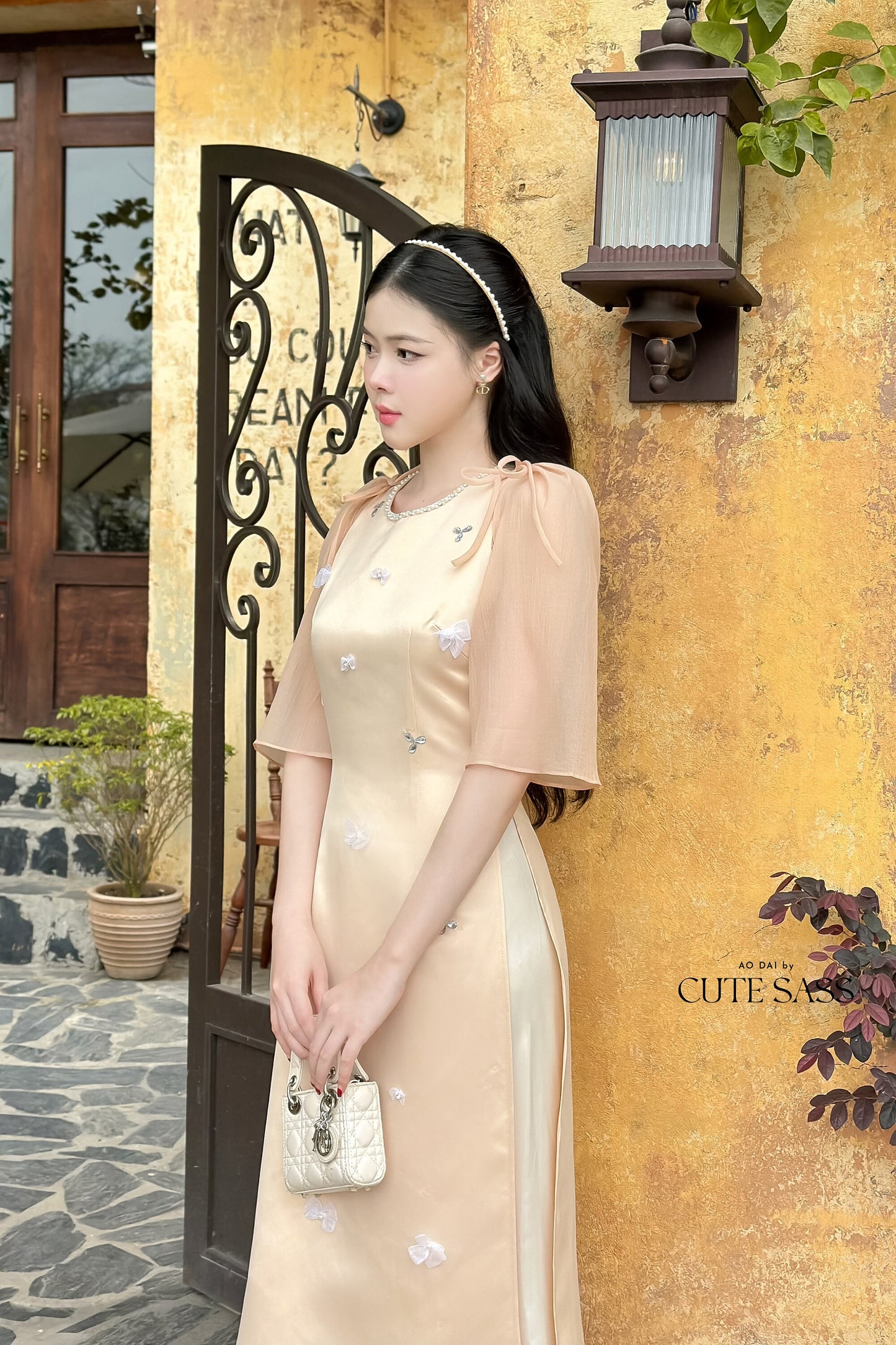 Sparkle Bow Details Ao Dai Set (2 Colors) |Pre-made Modernized Vietnamese Ao Dai| Ao Dai with Pants | Lunar New Year|18B