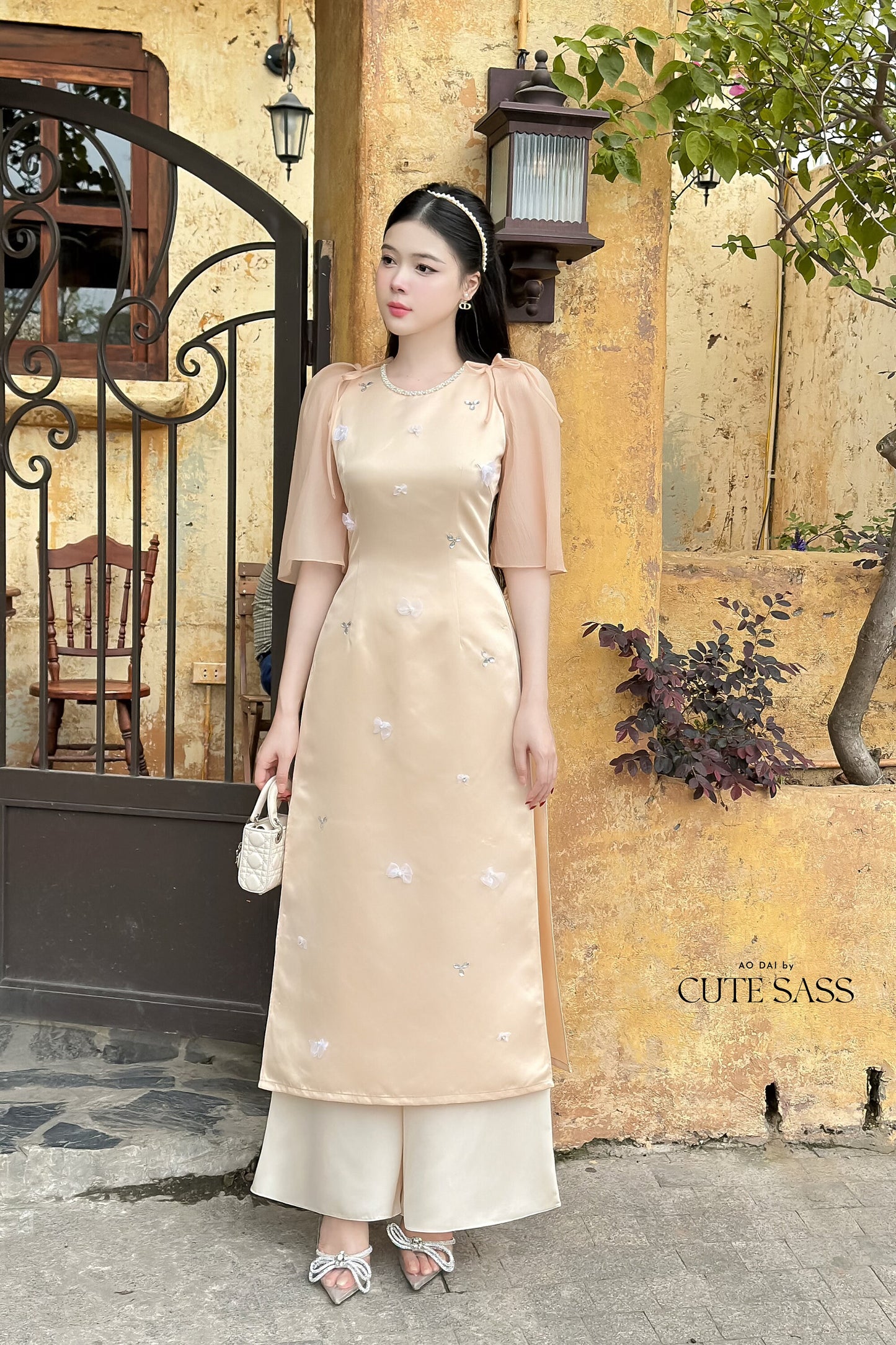 Sparkle Bow Details Ao Dai Set (2 Colors) |Pre-made Modernized Vietnamese Ao Dai| Ao Dai with Pants | Lunar New Year|18B