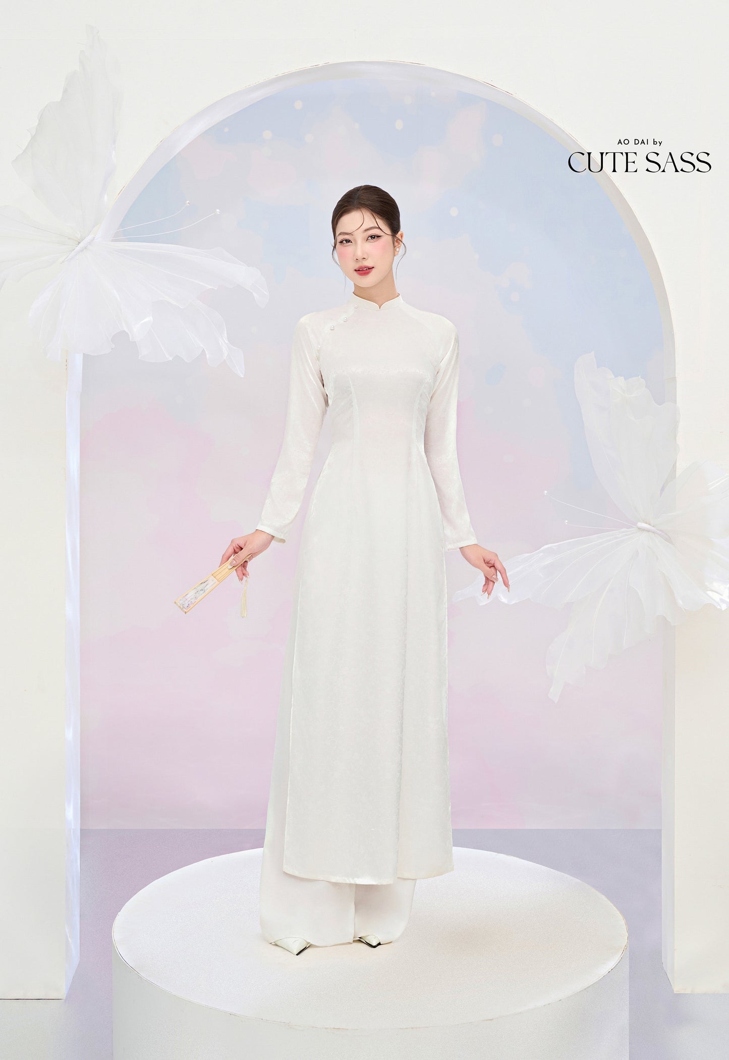 Tinh Kỳ - White High Collar Ao Dai Set |Pre-made Traditional Vietnamese Ao Dai|Ao Dai with Pants|Graduaion