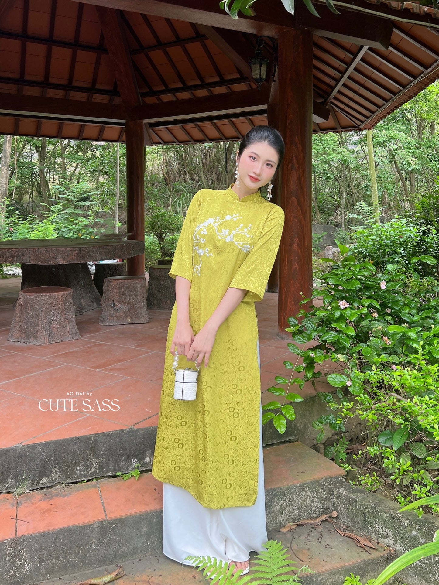 Shifted Lime Gam Embroidery Ao Dai Set | Pre-made Vietnamese Ao Dai| Women Ao Dai | Lunar New Year| Ao Dai Truyen Thong|15D