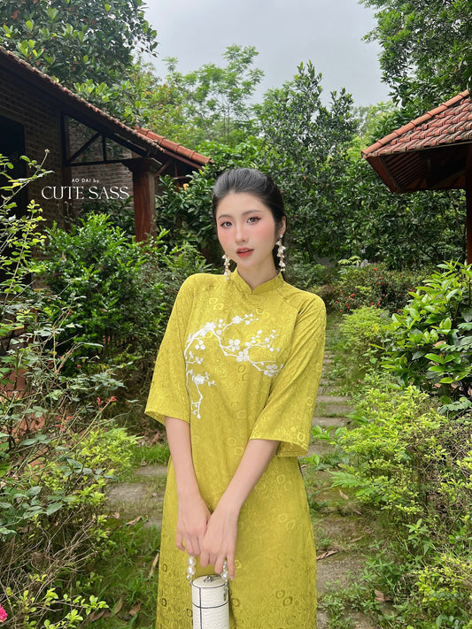 Shifted Lime Gam Embroidery Ao Dai Set | Pre-made Vietnamese Ao Dai| Women Ao Dai | Lunar New Year| Ao Dai Truyen Thong|15D