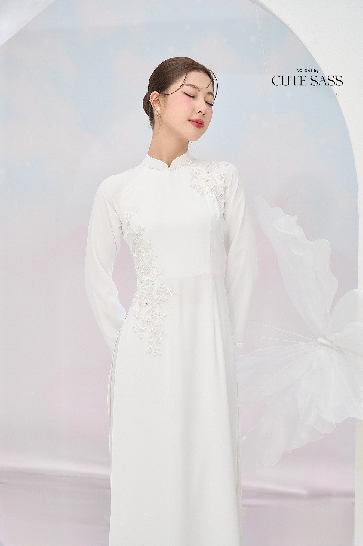 Tinh Kỳ - Jeweled Pearls Ao Dai Set M1|Pre-made Traditional Vietnamese Ao Dai|Ao Dai with Pants|Graduaion | Bridal |Ao Dai Truyen Thong|