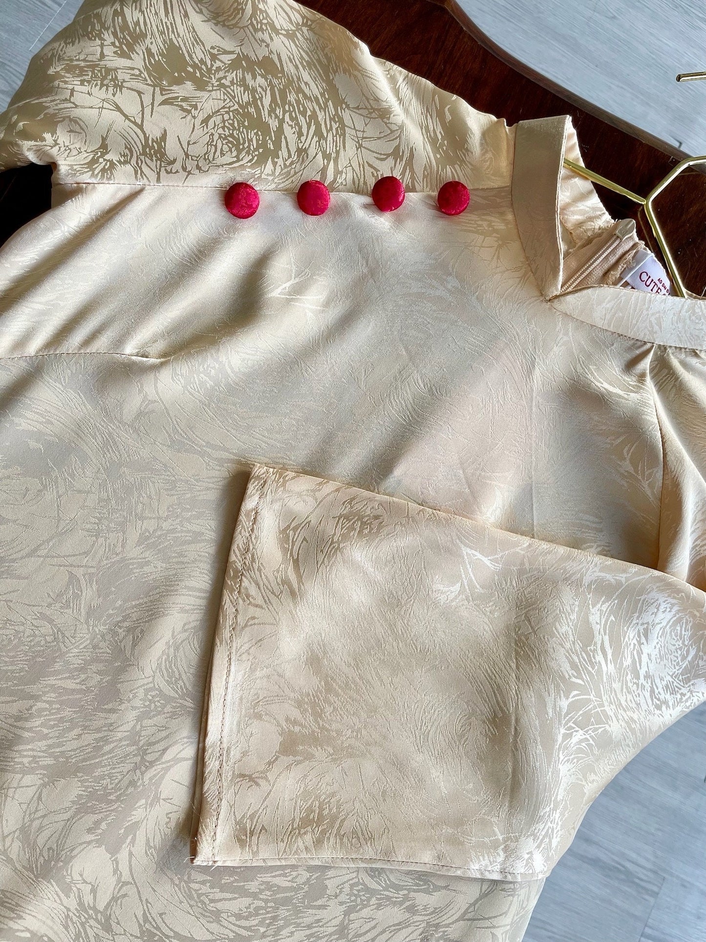 Shifted Purple and Pink Rose Gam Ao Dai
