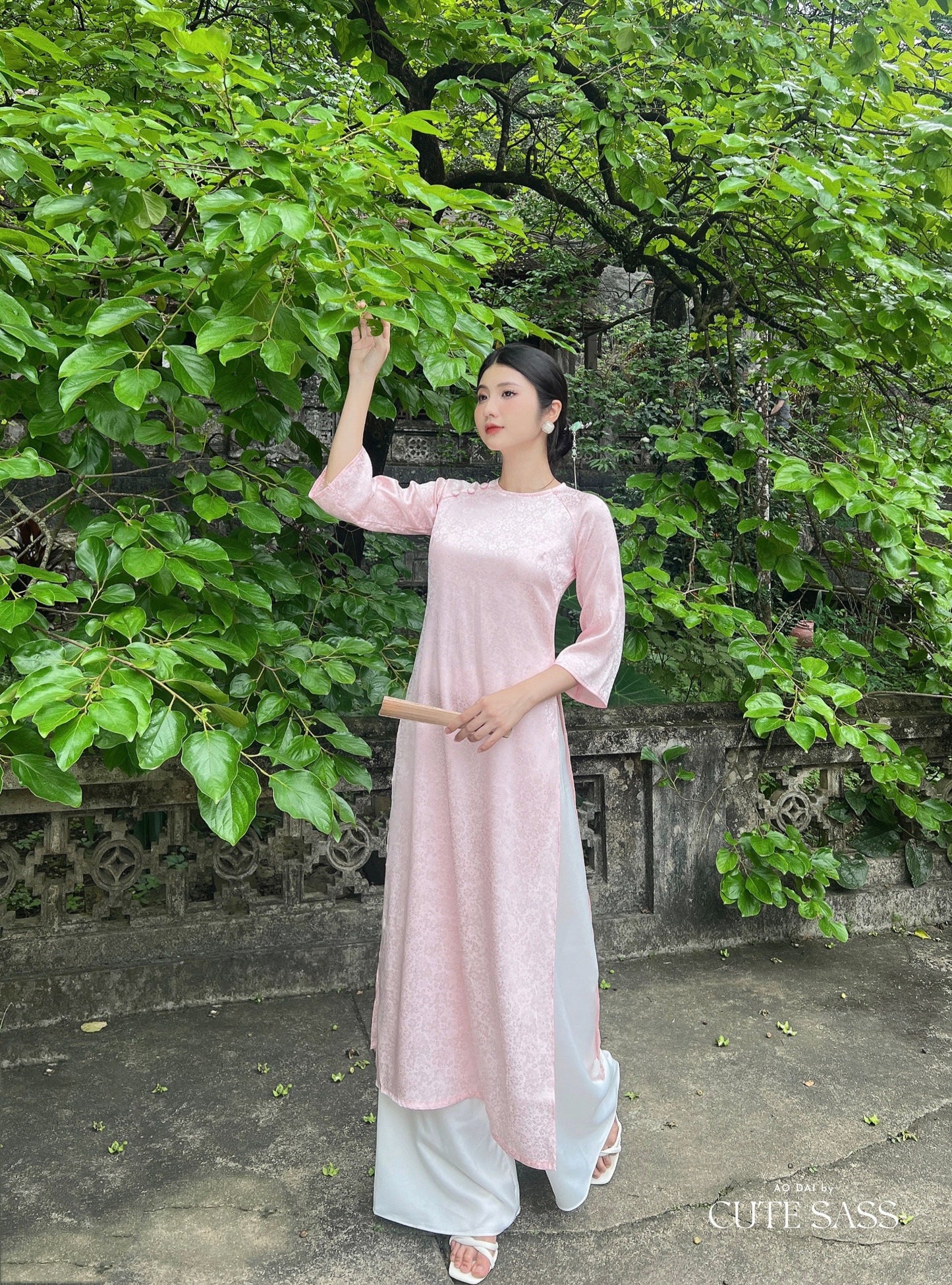 Light Pink Gam Ao Dai Top Only, NO PANTS | Pre-made Vietnamese Ao Dai| Women Ao Dai | Lunar New Year| Ao Dai Truyen Thong|10B