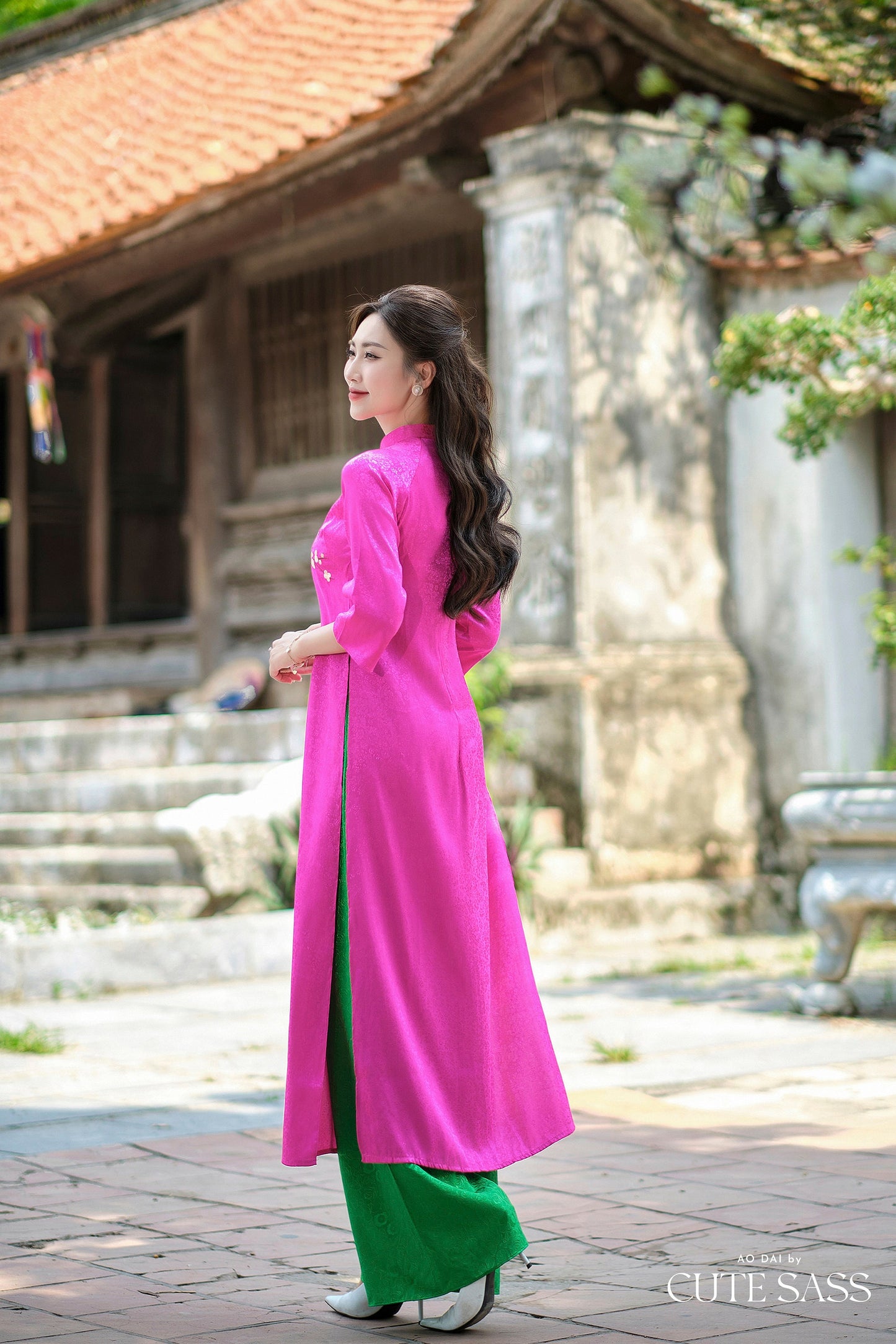 Hot Pink Mai Embroidery Gấm Ao Dai Set w/ Emerald Green Gấm Pants | Pre-made Traditional Vietnamese Ao Dai| Gam Ao Dai with Pants|10C