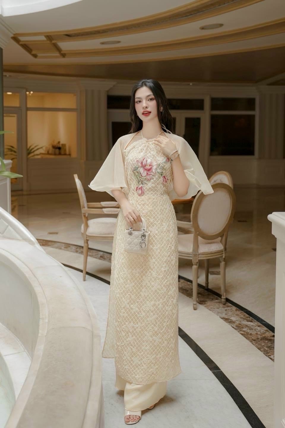 Cream Removable Cape Ao Dai Set | Pre-made Modernized Vietnamese Ao Dai| Ao Dai with Pants| Lunar New Year| Ao Dai Cach Tan | 9A