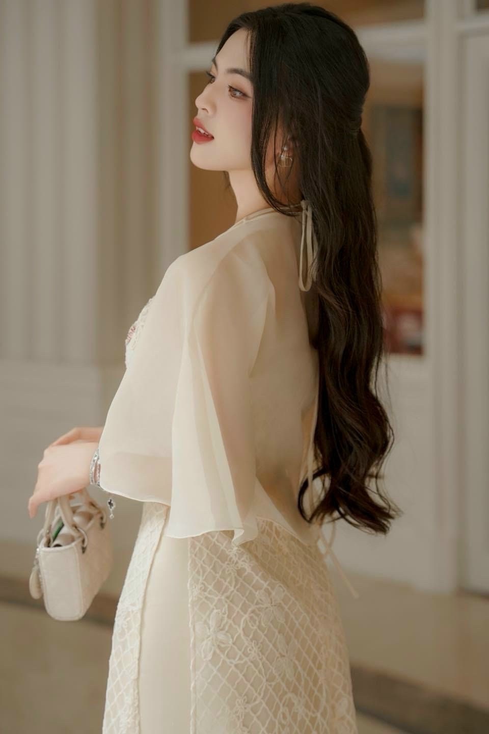 Cream Removable Cape Ao Dai Set | Pre-made Modernized Vietnamese Ao Dai| Ao Dai with Pants| Lunar New Year| Ao Dai Cach Tan | 9A