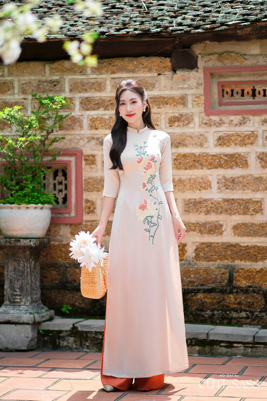 Beige Embroidery Ao Dai Set | Pre-made Traditional Vietnamese Ao Dai | Women Ao Dai with Pants | Lunar New Year| Ao Dai Truyen Thong |FL