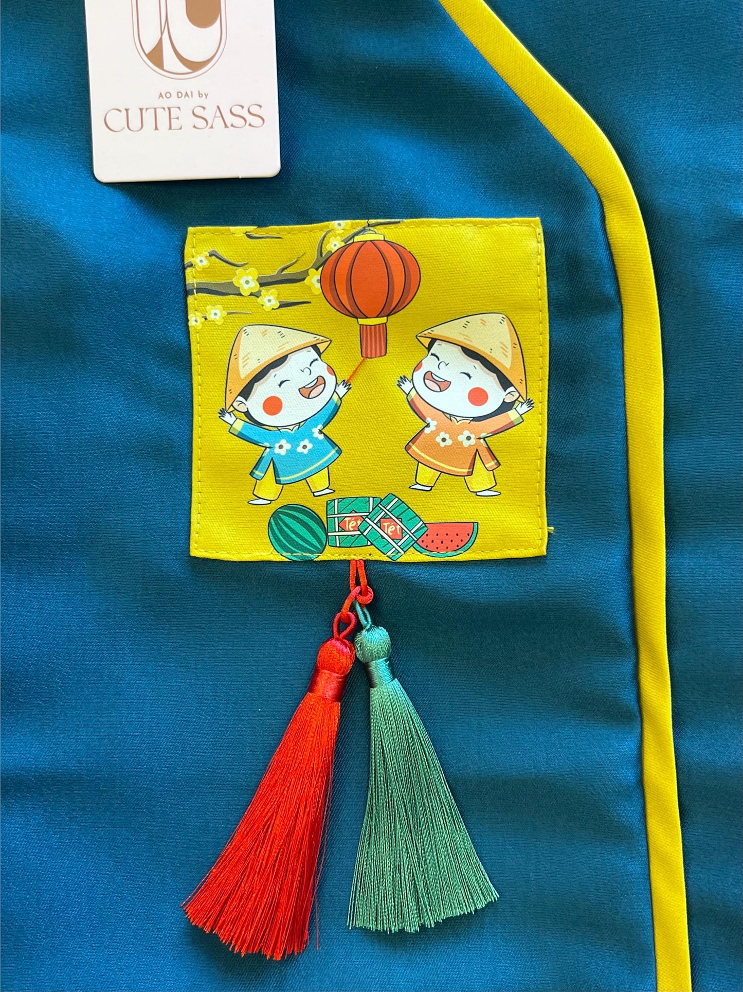Pet Blue Banh Tet Tassel Ao Dai 3B
