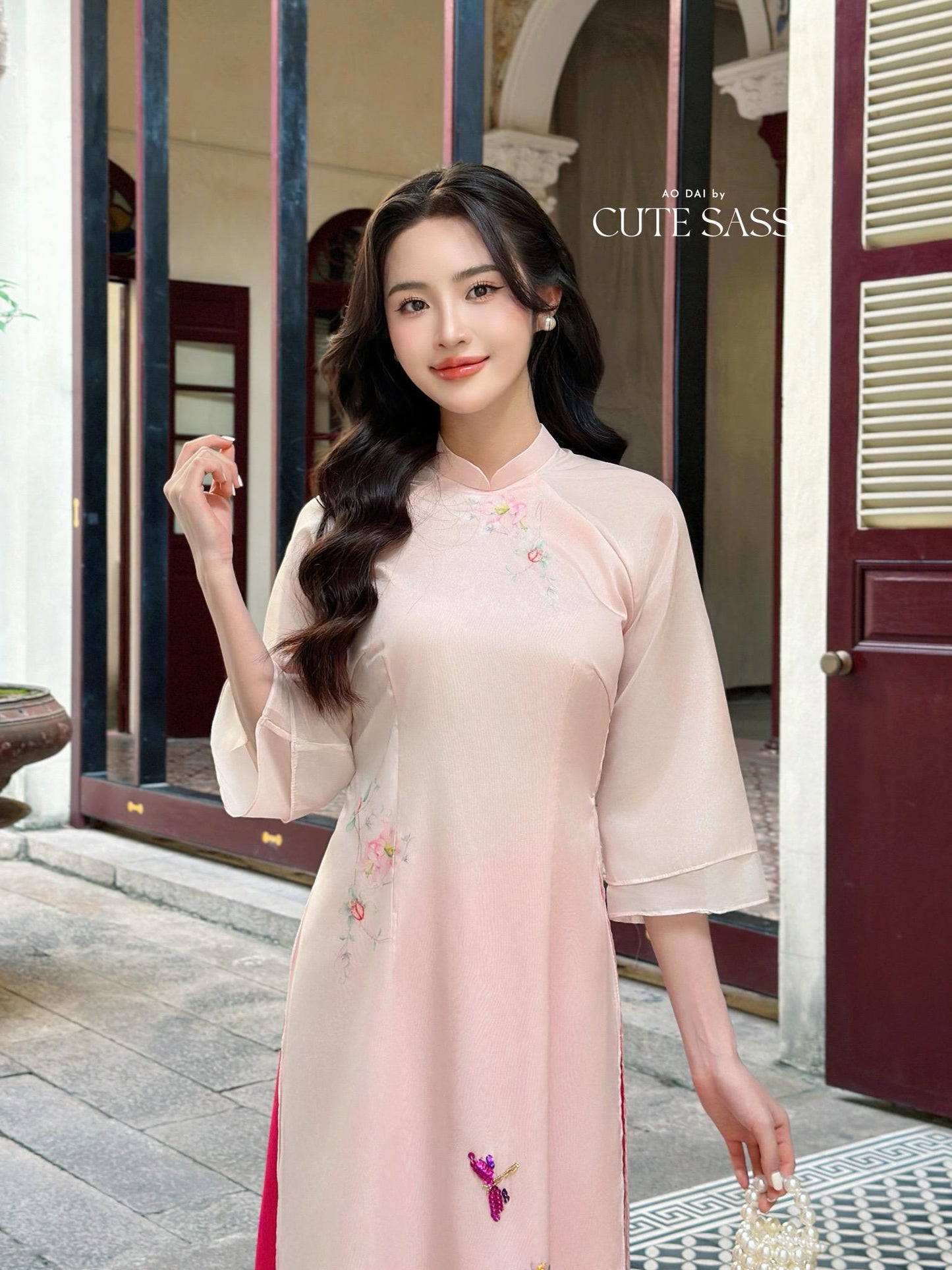 Yen Oanh - Pink Sparkle Garden Butterflies Dai Set 23A|Pre-made Traditional Vietnamese Women Ao Dai with Pants|Lunar New Year|