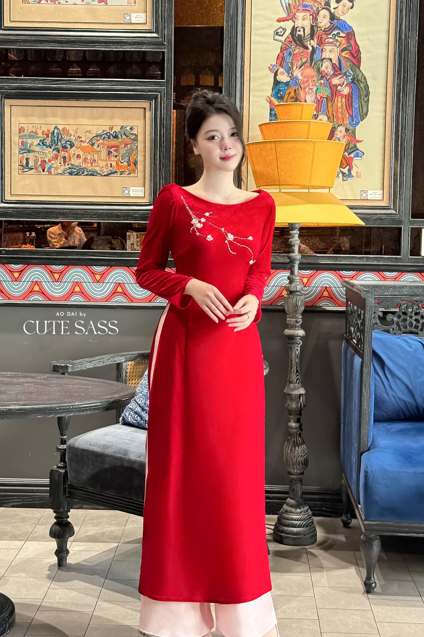 Huyen Mi - Red Velvet Boat Neckline Ao Dai Set |Pre-made Traditional Vietnamese Women Ao Dai with Pants | Lunar New Year|Ao Dai Cach Tan