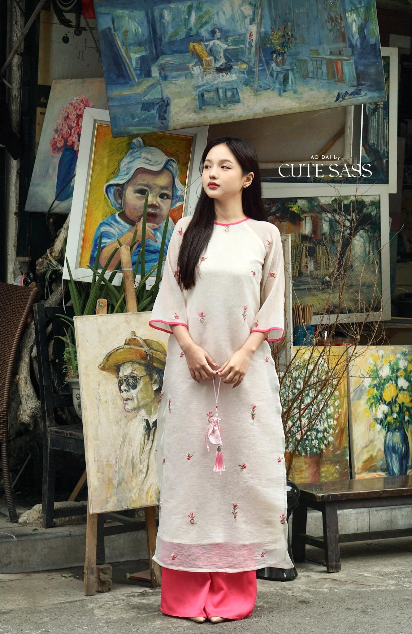 Shifted Cream Sakura Ao Dai Top with Hot Pink Pants 21-22B|Pre-made Modernized Vietnamese Ao Dai|Pastel Ao Dai |Lunar New Year|