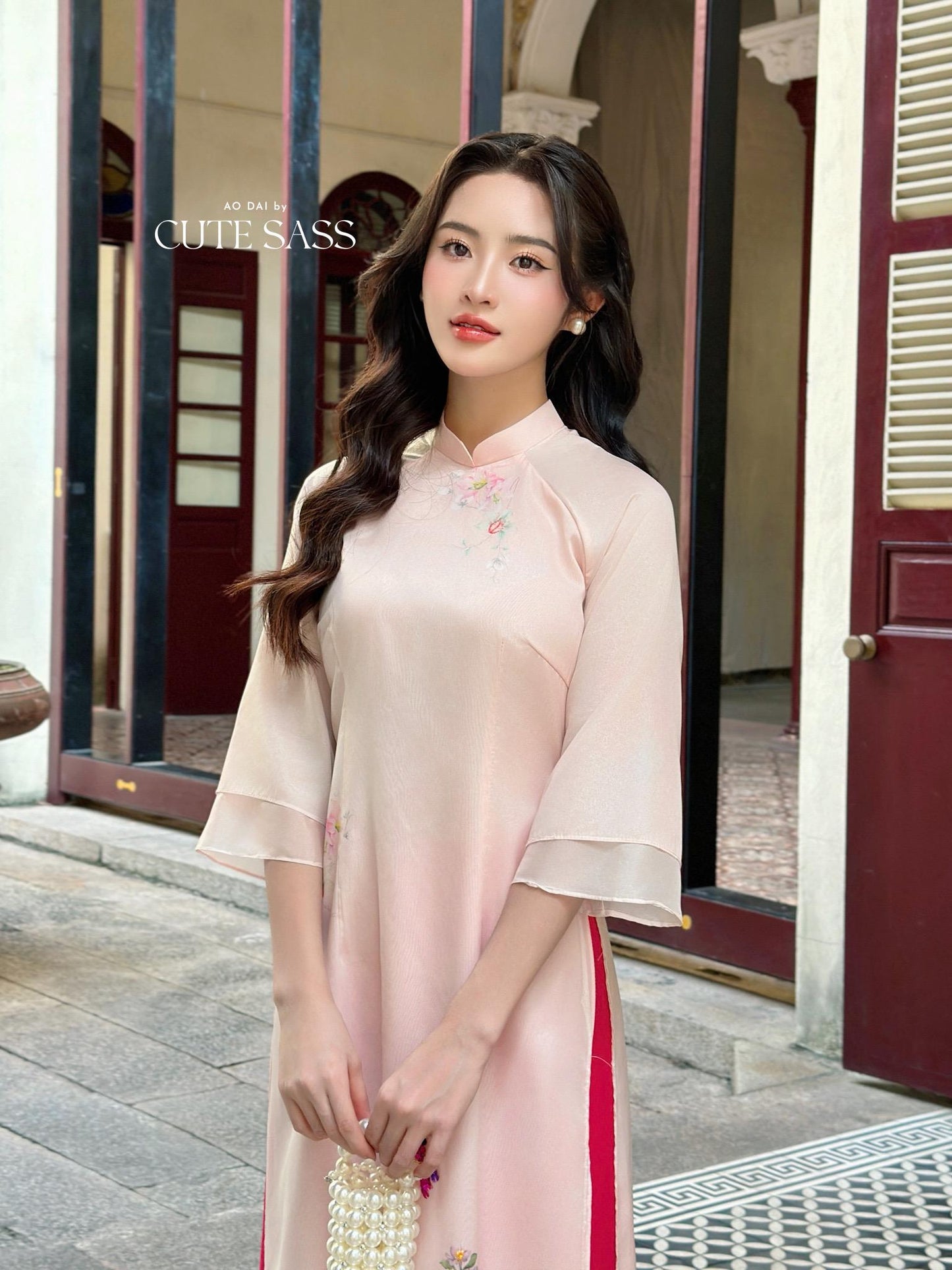 Yen Oanh - Pink Sparkle Garden Butterflies Dai Set 23A|Pre-made Traditional Vietnamese Women Ao Dai with Pants|Lunar New Year|
