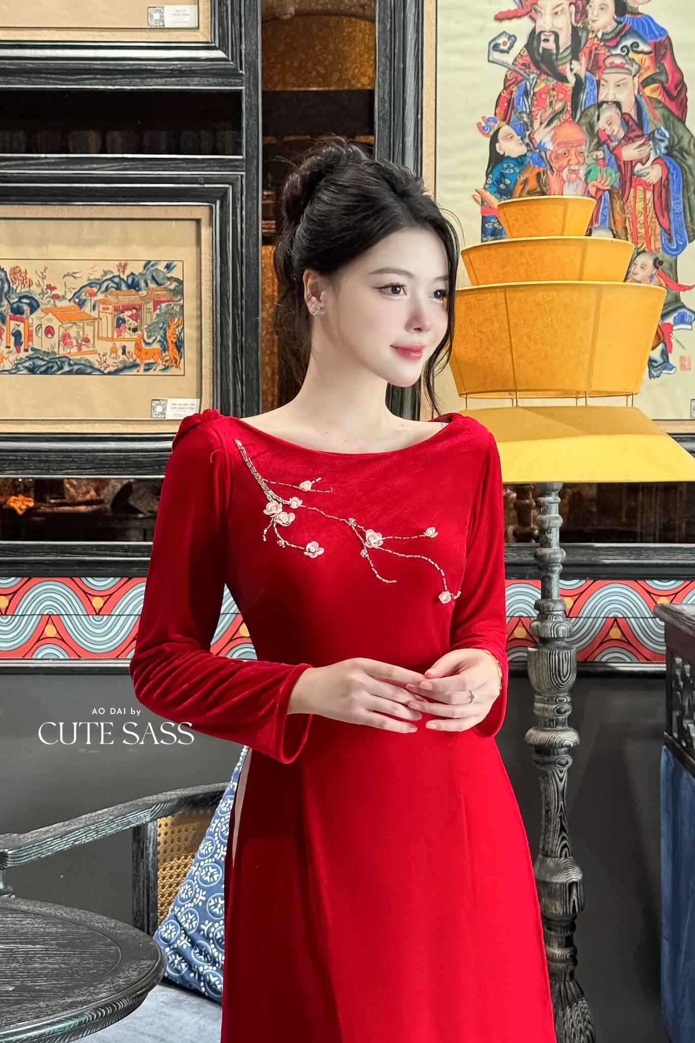 Huyen Mi - Red Velvet Boat Neckline Ao Dai Set |Pre-made Traditional Vietnamese Women Ao Dai with Pants | Lunar New Year|Ao Dai Cach Tan