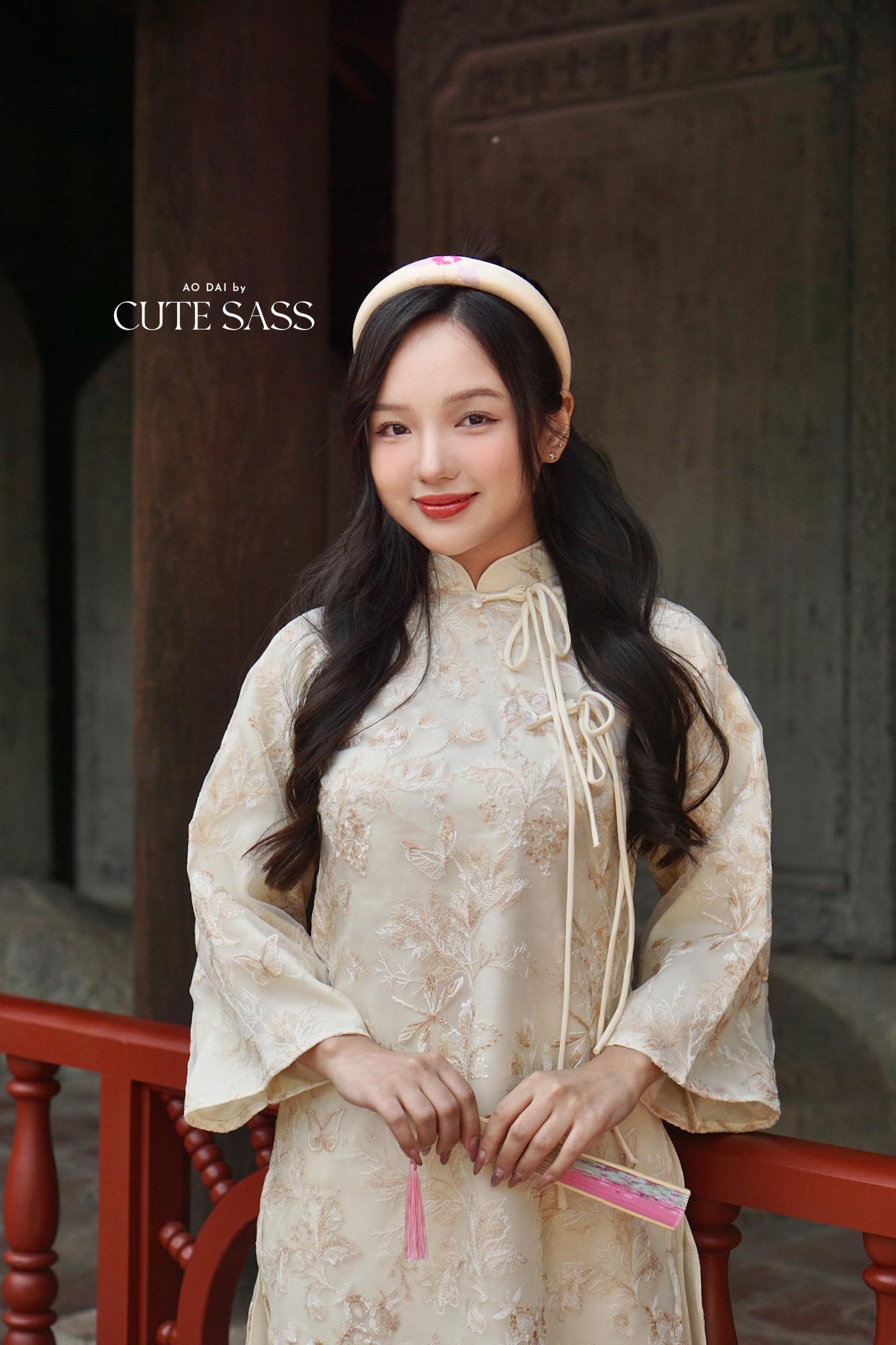 Shifted Cream Embroidery Butterflies Bows Ao Dai Set |Pre-made Vietnamese Women Ao Dai with Pants | Lunar New Year|Ao Dai Cach Tan