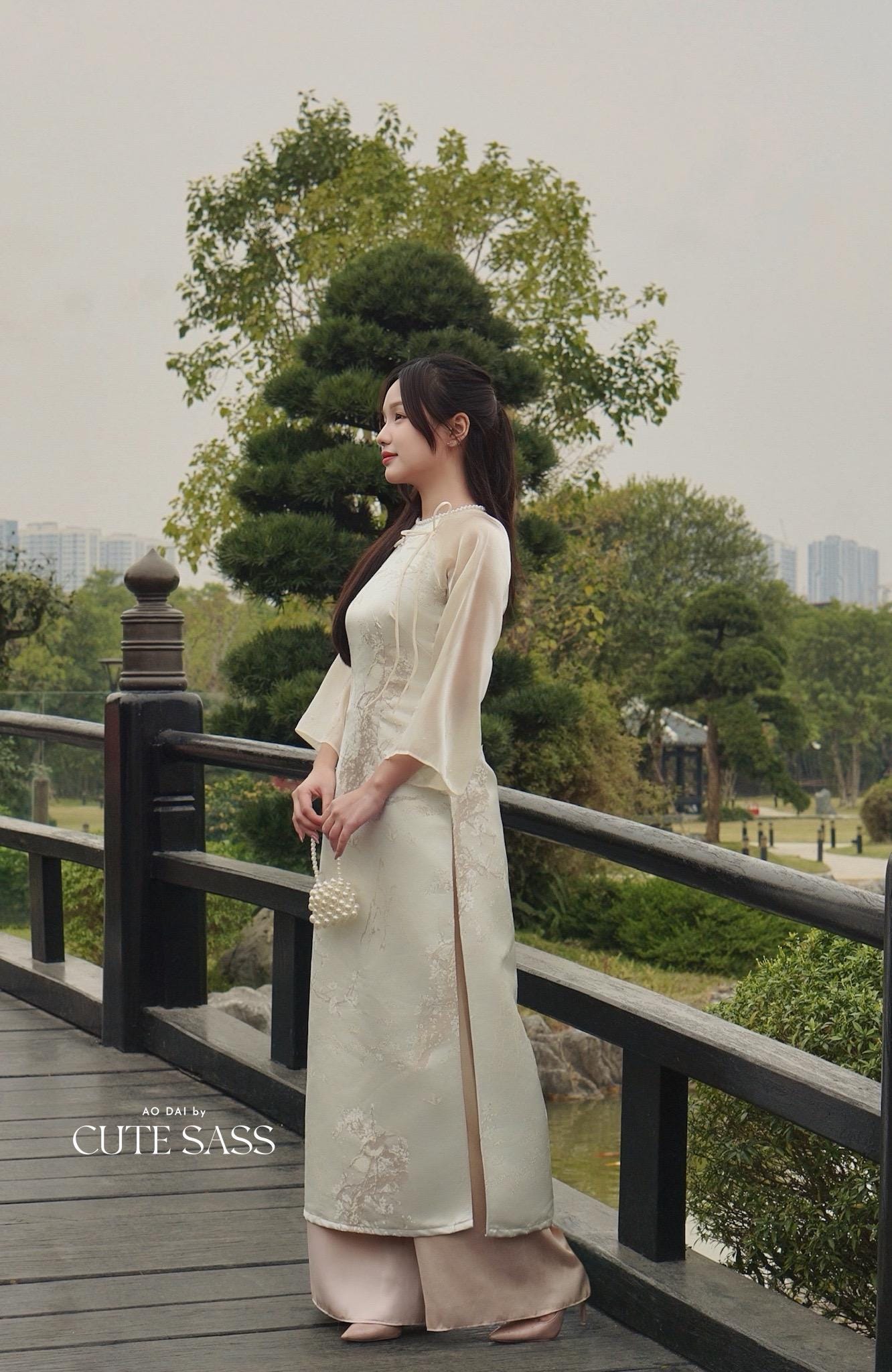 Cream Shiny Mountain Pearl Neckline Bow and Flower Sleeves Ao Dai Set|Pre-made Vietnamese Ao Dai | Lunar New Year|