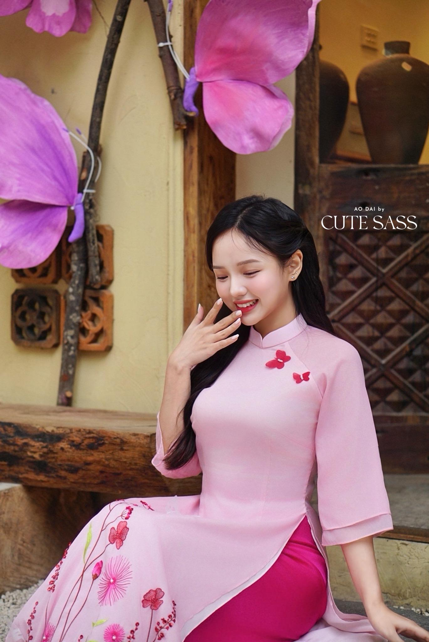 Pink Chiffon 3D Butterflies Ao Dai Set |Pre-made Vietnamese Ao Dai with Pants | Lunar New Year|Ao Dai Cach Tan