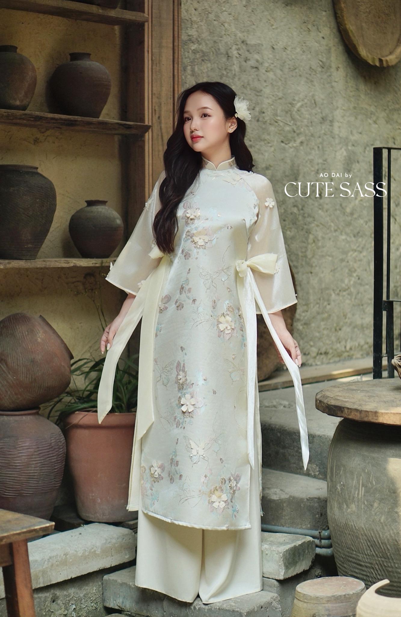 Yen - Cream and Gold 3D Flowers Bow Shifted Ao Dai Set 22C|Pre-made Modernized Vietnamese Ao Dai | Lunar New Year| AoDaibyCuteSass