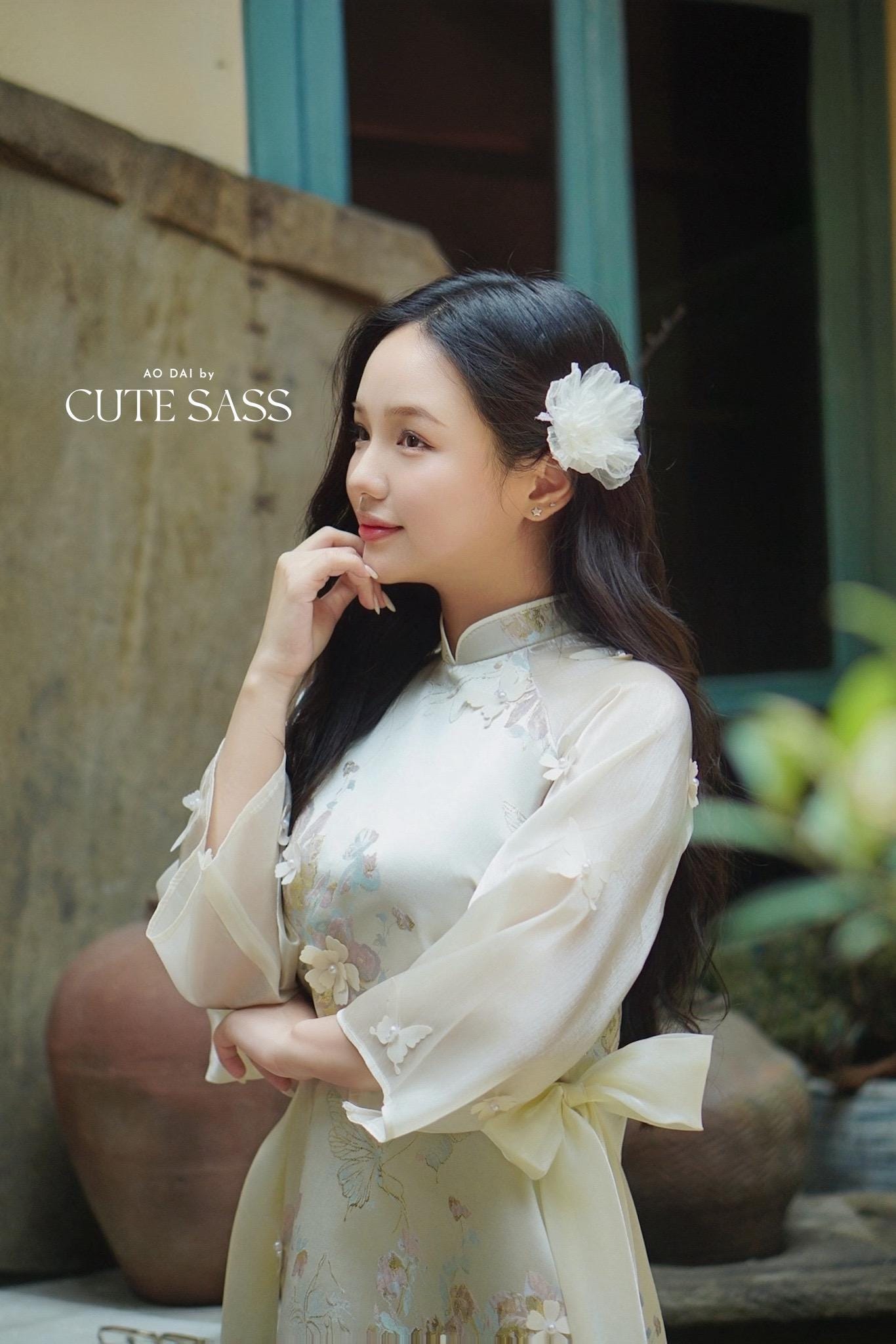 Yen - Cream and Gold 3D Flowers Bow Shifted Ao Dai Set 22C|Pre-made Modernized Vietnamese Ao Dai | Lunar New Year| AoDaibyCuteSass