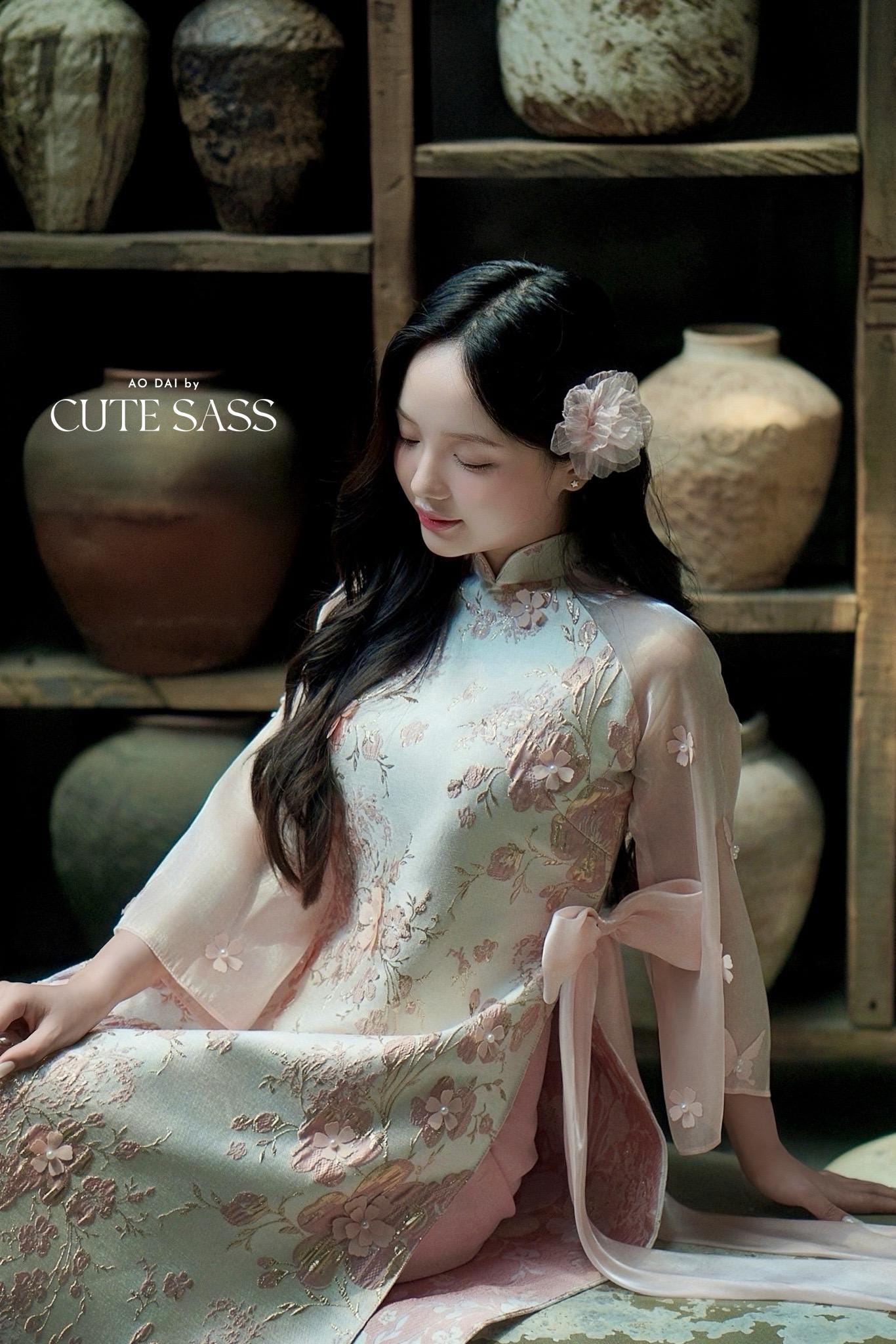 Yen - Pink and Gold 3D Flowers Bow Shifted Ao Dai Set 3D|Pre-made Modernized Vietnamese Ao Dai | Lunar New Year| AoDaibyCuteSass