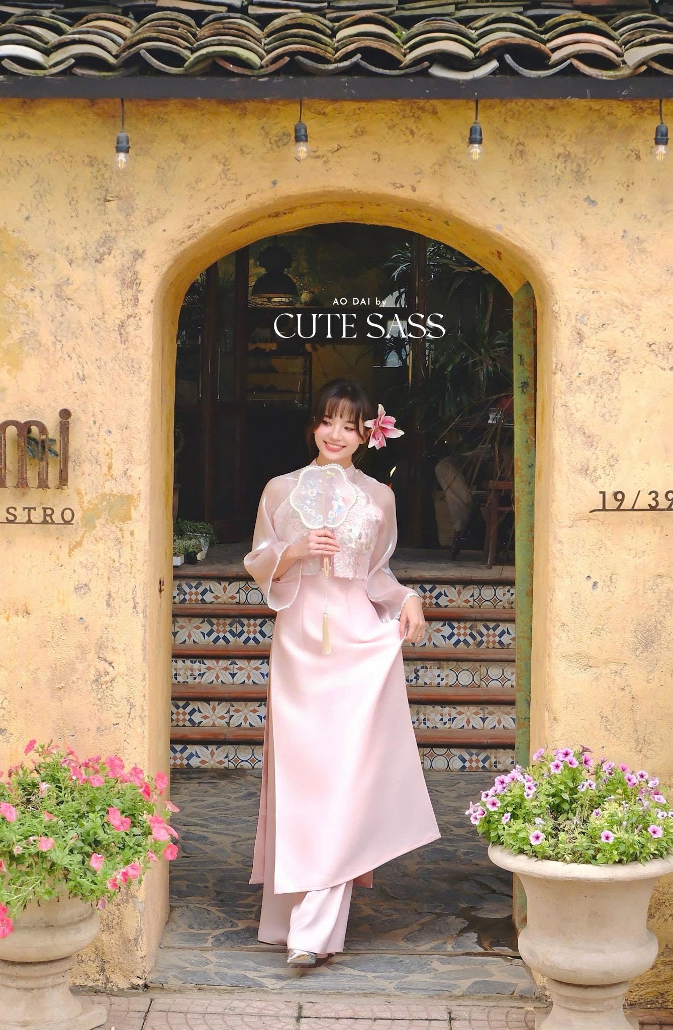 Pink Sparkle Cape Ao Dai Set 6D |Pre-made Vietnamese Women Ao Dai with Pants | Lunar New Year|Ao Dai Cach Tan AoDaibyCuteSass