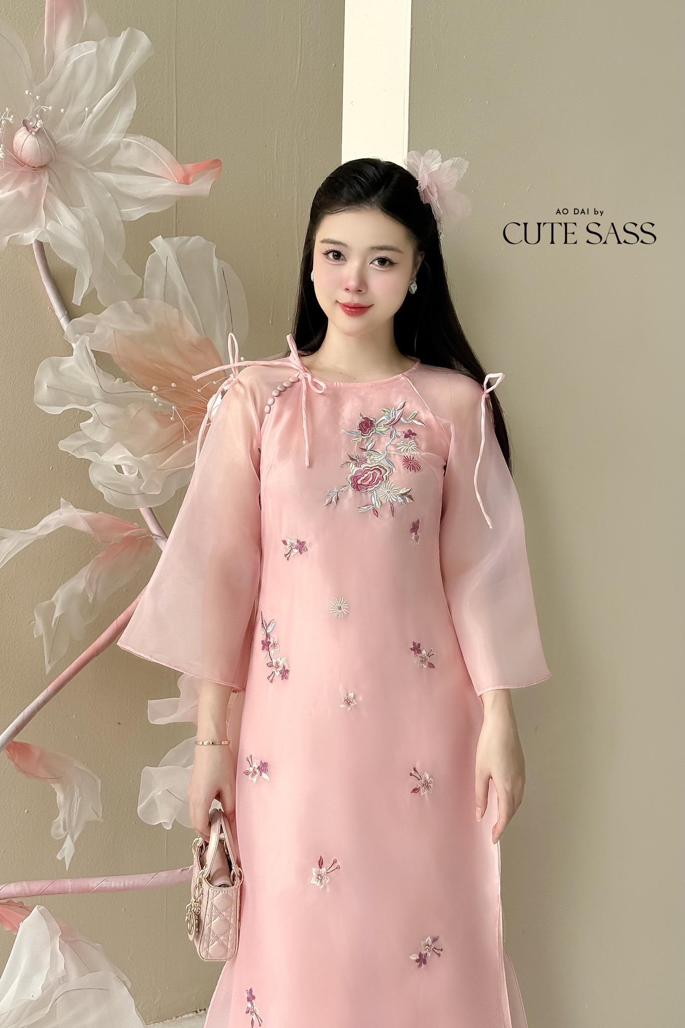 Pink Chiffon Embroidery Roses Ao Dai Set 12C| Pre-made Modernized Vietnamese Ao Dai with Pants| Lunar New Year| Ao Dai Cach Tan| AoDaibyCuteSass