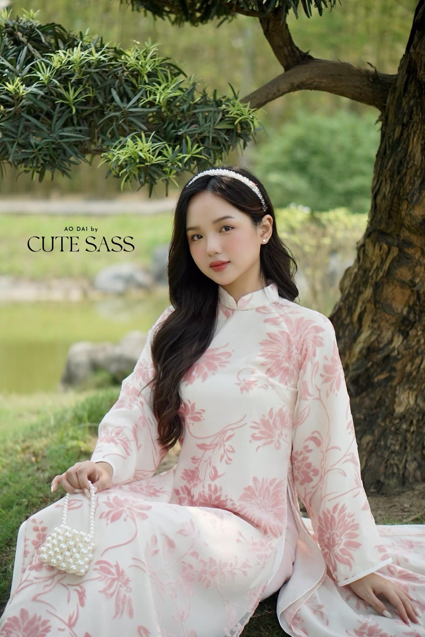 Yen - Shifted Rosette Pink Velvety Chiffon Ao Dai Set 30C| Pre-made Modernized Vietnamese Ao Dai| Lunar New Year AoDaibyCuteSass