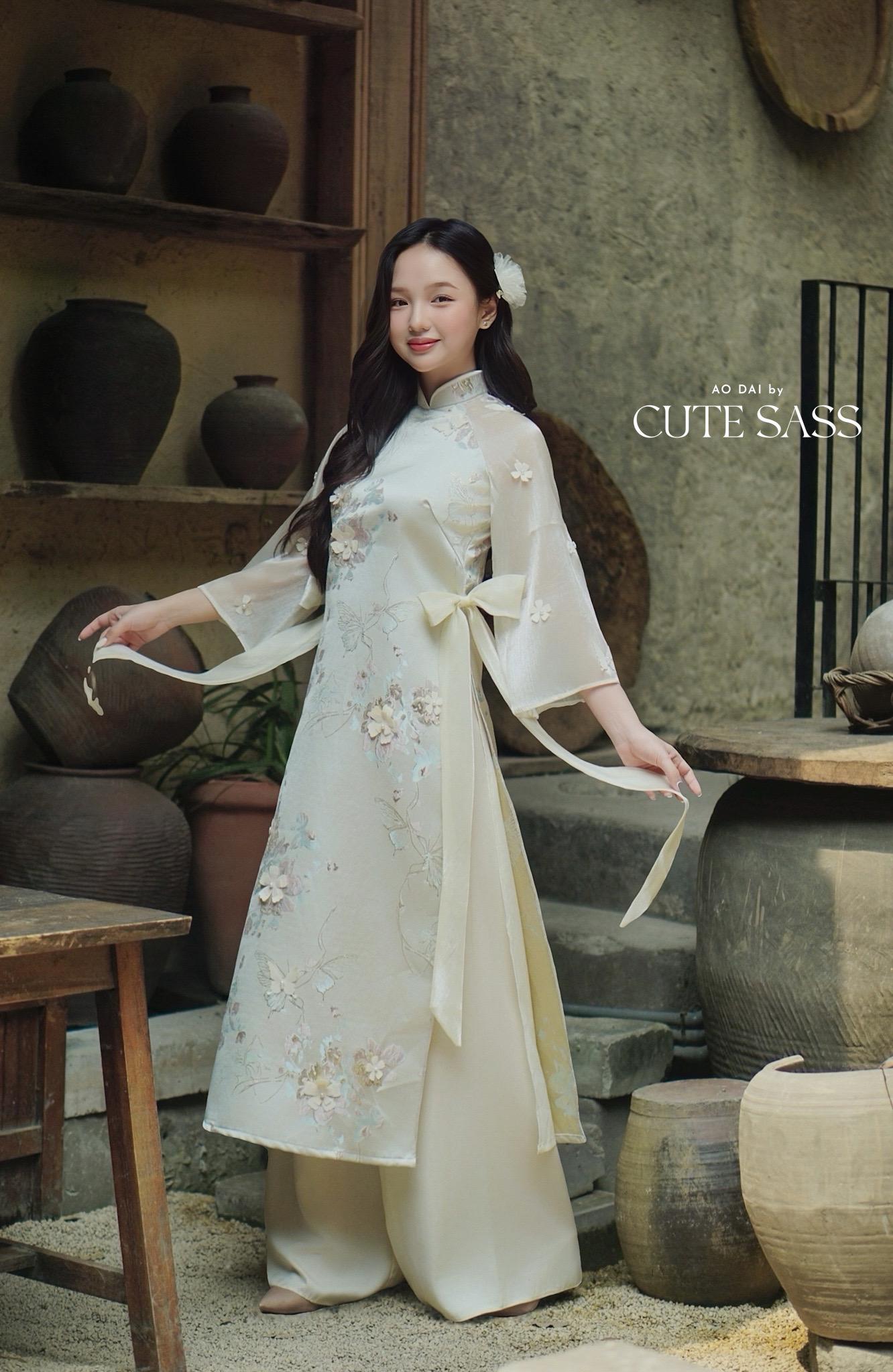 Yen - Cream and Gold 3D Flowers Bow Shifted Ao Dai Set 22C|Pre-made Modernized Vietnamese Ao Dai | Lunar New Year| AoDaibyCuteSass