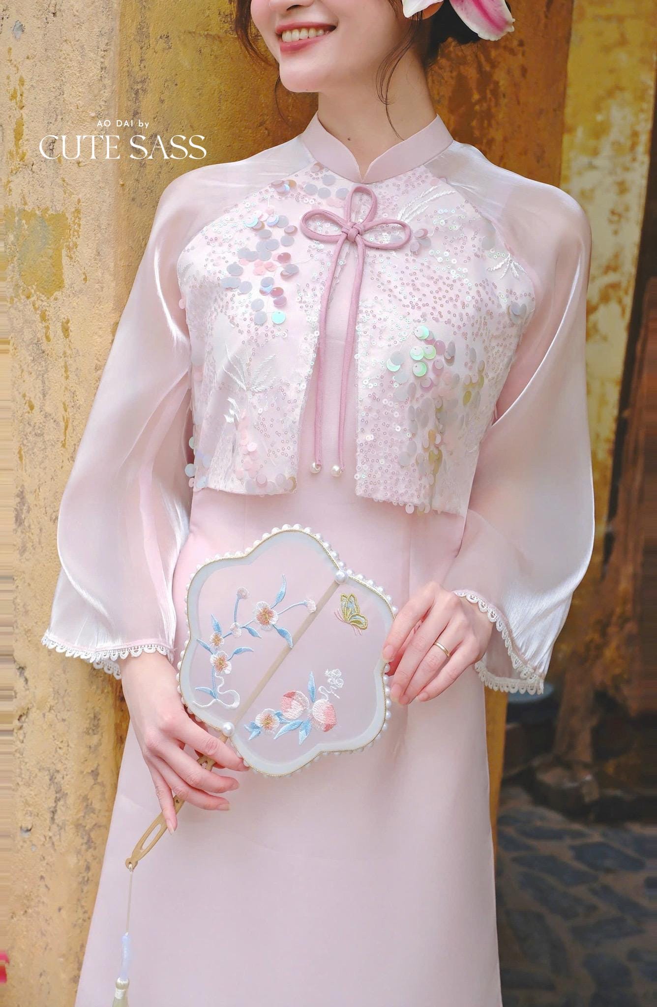 Pink Sparkle Cape Ao Dai Set 6D |Pre-made Vietnamese Women Ao Dai with Pants | Lunar New Year|Ao Dai Cach Tan AoDaibyCuteSass