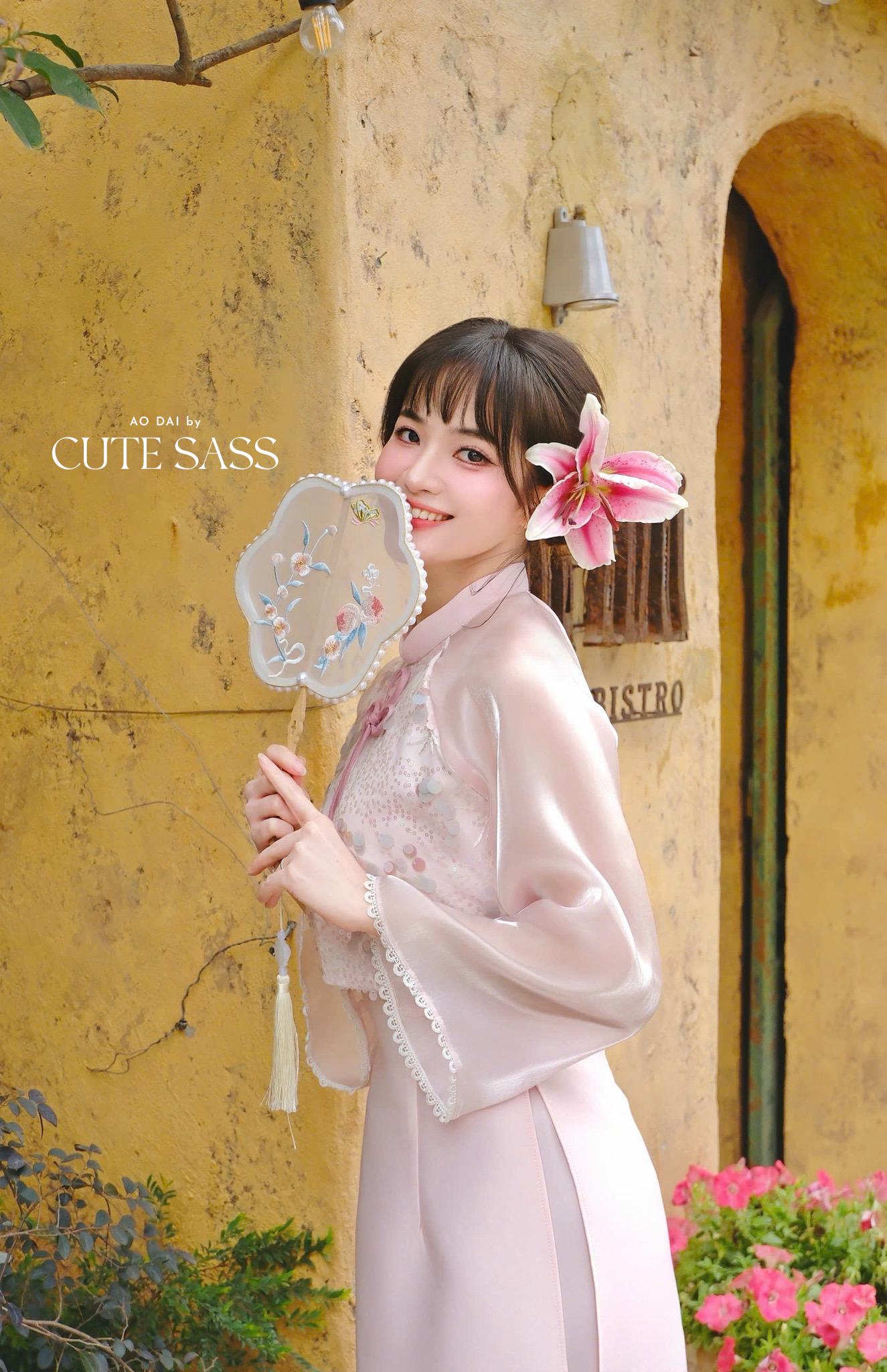 Pink Sparkle Cape Ao Dai Set 6D |Pre-made Vietnamese Women Ao Dai with Pants | Lunar New Year|Ao Dai Cach Tan AoDaibyCuteSass
