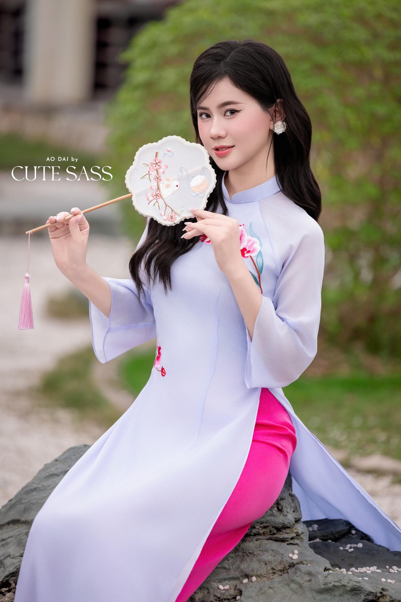 Light Purple Embroidery Orchids Dai Set 33A| Pre-made Traditional Vietnamese Ao Dai | Women Ao Dai with Pants | Lunar New Year| AoDaibyCuteSass