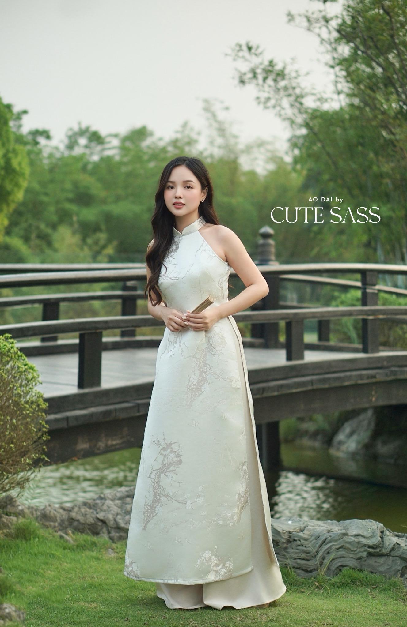 Yen - Silver/Cream Mountain Yem-Inspired Ao Dai Top Only, No Pants 8A| Pre-made Modernized Vietnamese Ao Dai| Lunar New Year AoDaibyCuteSass