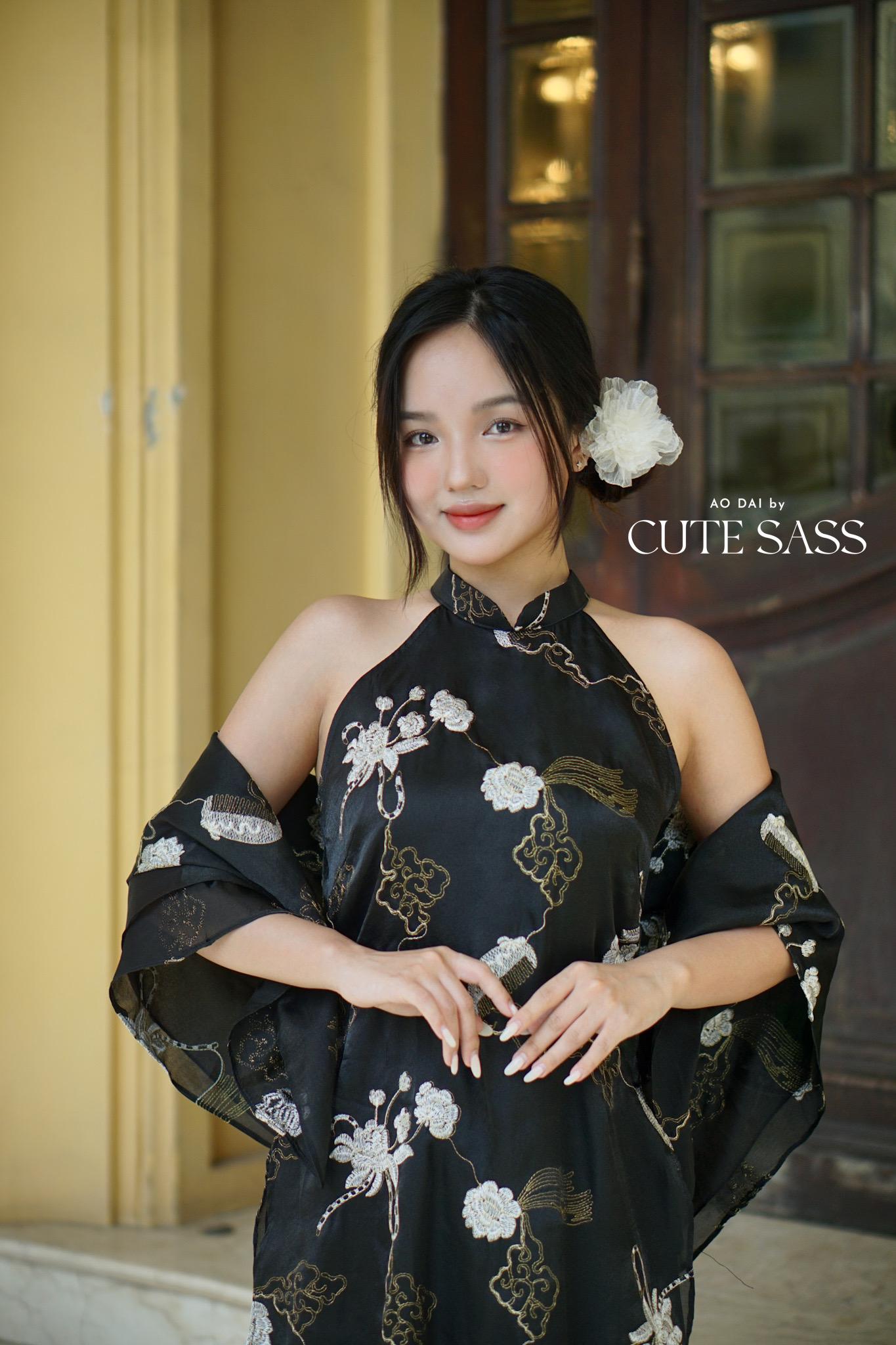Yen - Black/Gold Eclipse Yem-Inspired Ao Dai Top Only, No Pants| Pre-made Modernized Vietnamese Sleeveless Ao Dai| Lunar New Year| AoDaibyCuteSass