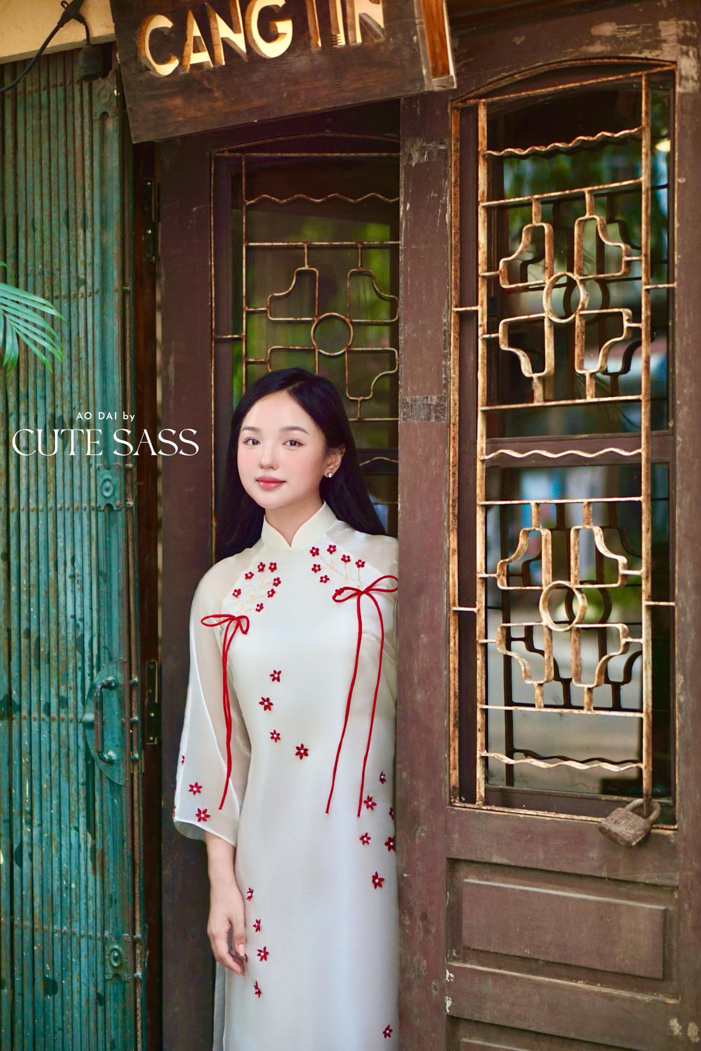 White with Red Flowers Bows Ao Dai Set 17B|Pre-made Vietnamese Ao Dai with Pants | Lunar New Year| AoDaibyCuteSass