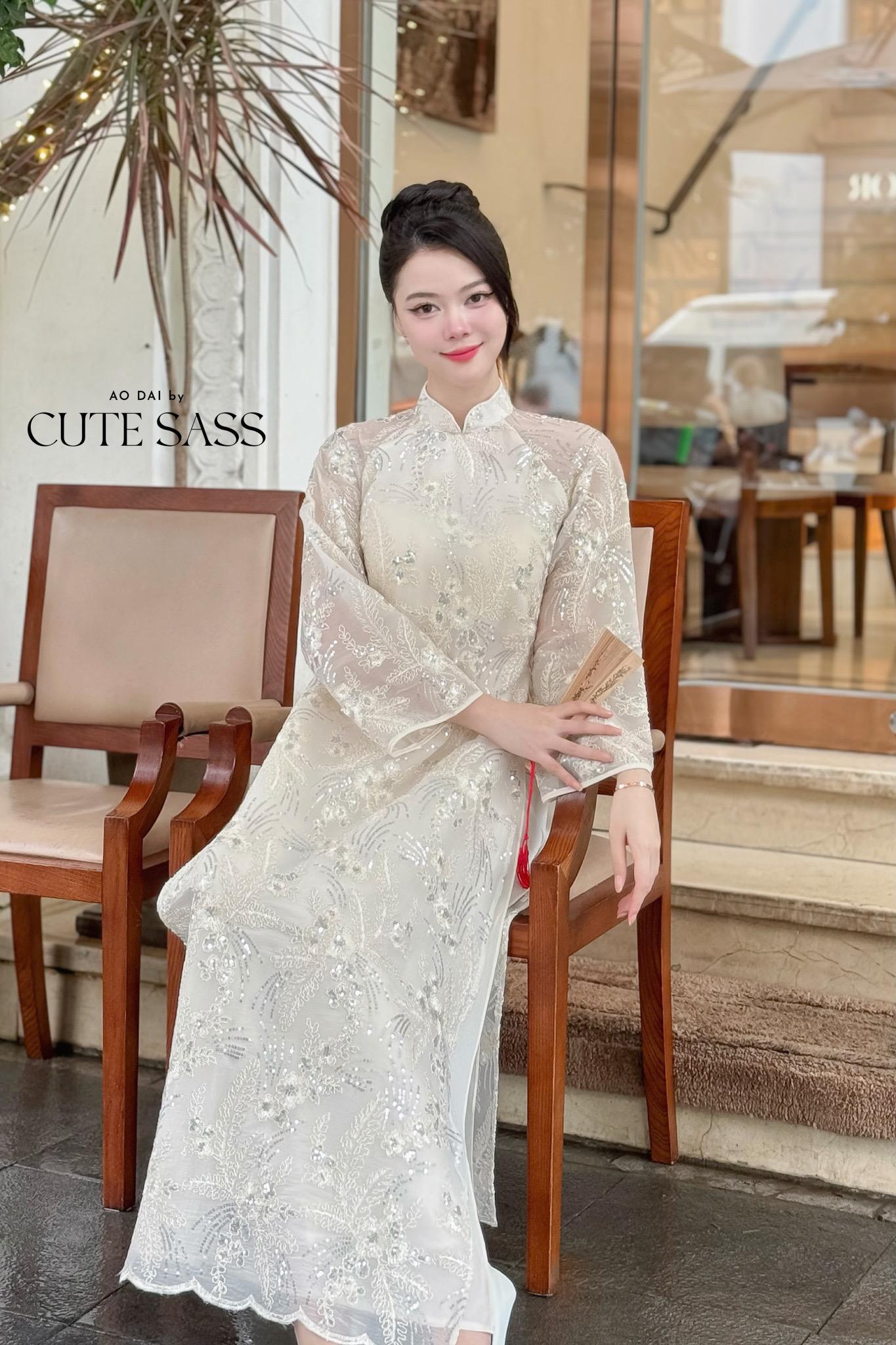 Yen - White Moonbeam Shifted Ao Dai Top Only, No Pants|Pre-made Vietnamese Women Ao Dai with Pants | Lunar New Year|Ao Dai Cach Tan AoDaibyCuteSass