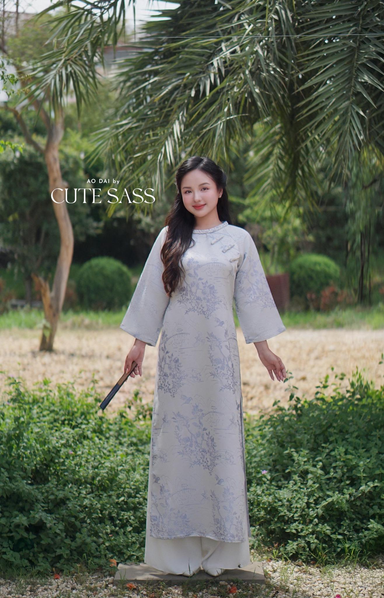 Yen - Silver/Blue Mountain Bows Ao Dai Top Only, No Pants 43A AoDaibyCuteSass